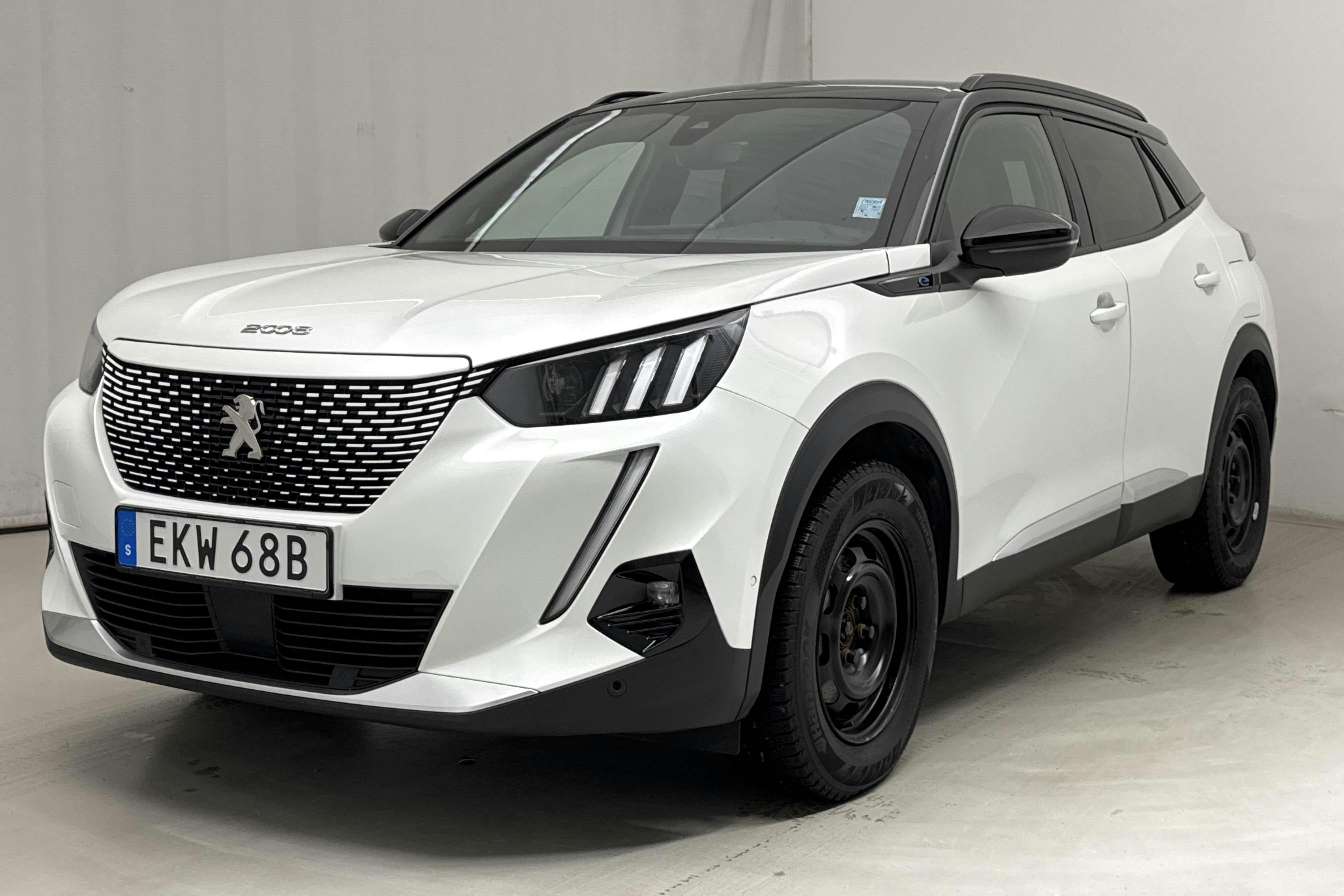 Peugeot e-2008 50 kWh (136hk) - 78 200 km - Automatic - white - 2022