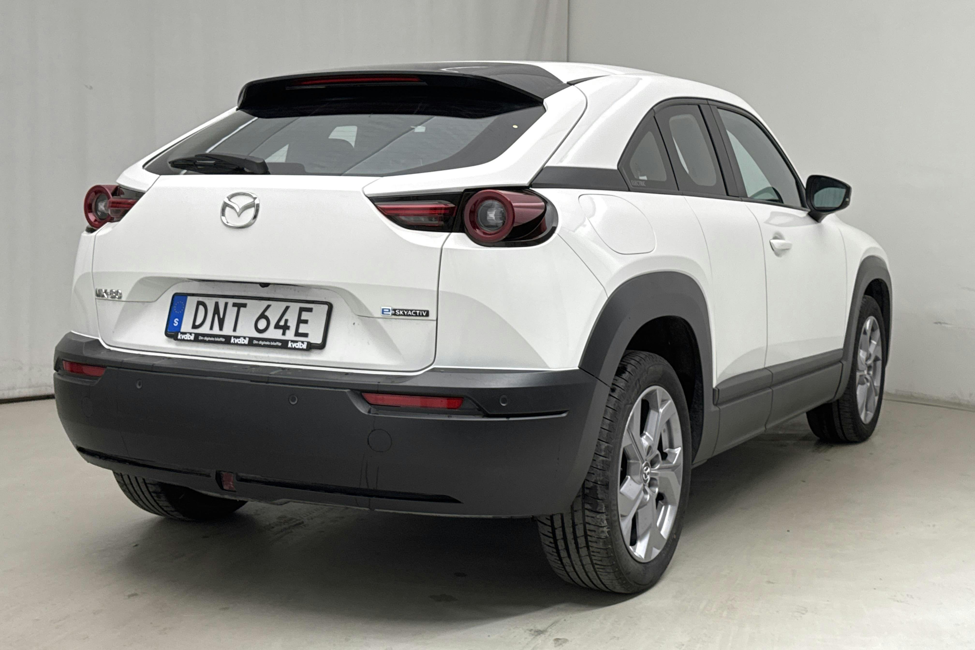 Mazda MX-30 e-Skyactiv (145hk) - 4 497 mil - Automat - vit - 2022
