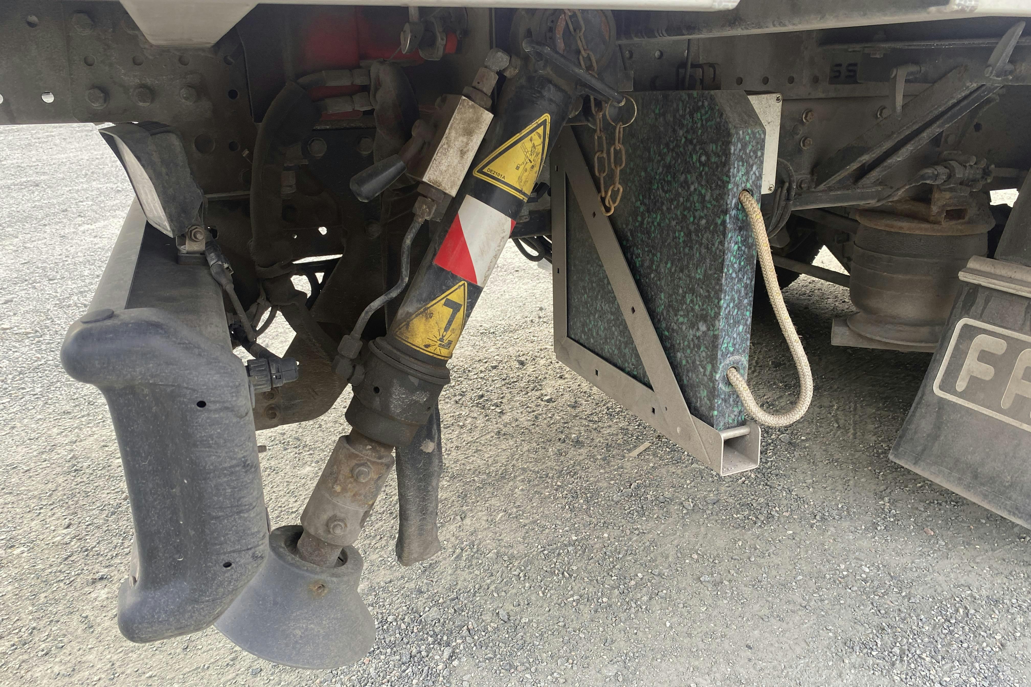 Iveco DAILY 70C17H - 70 841 km - Manuaalinen - 2016