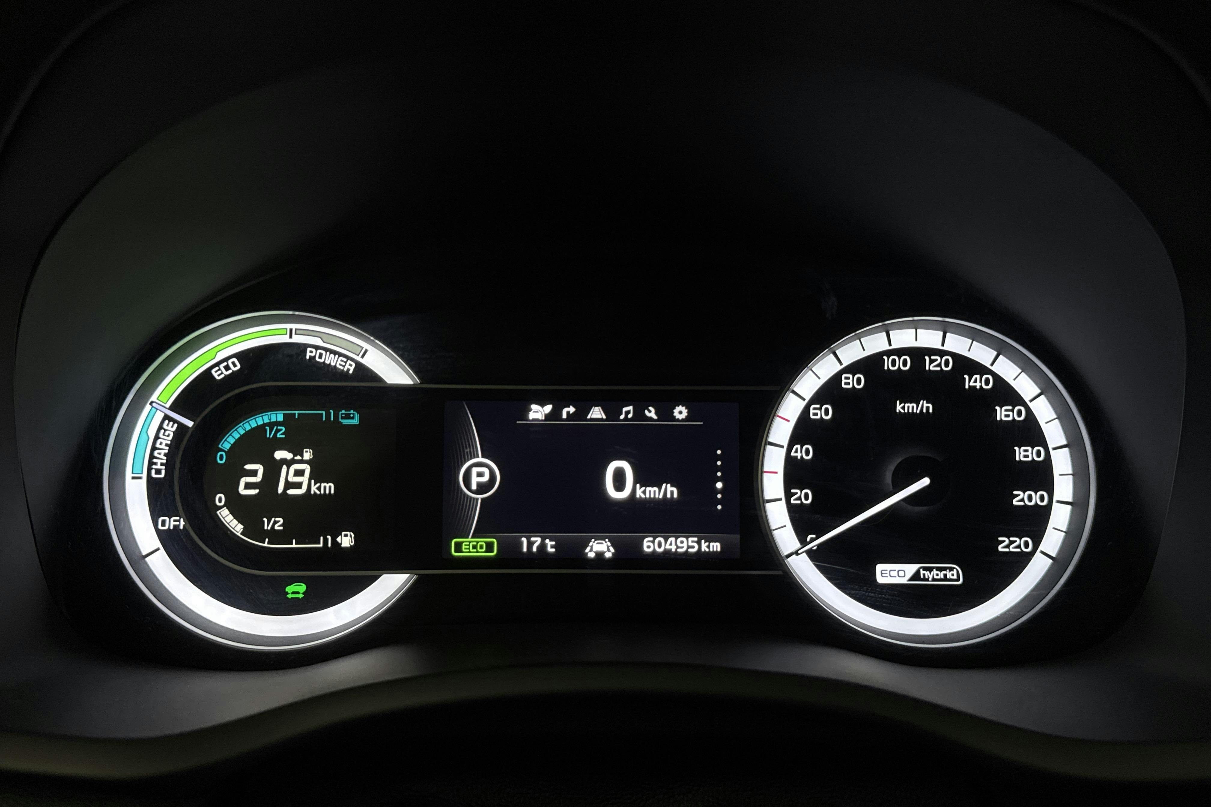 KIA Niro Hybrid 1.6 (141hk) - 60 500 km - Automatic - white - 2019