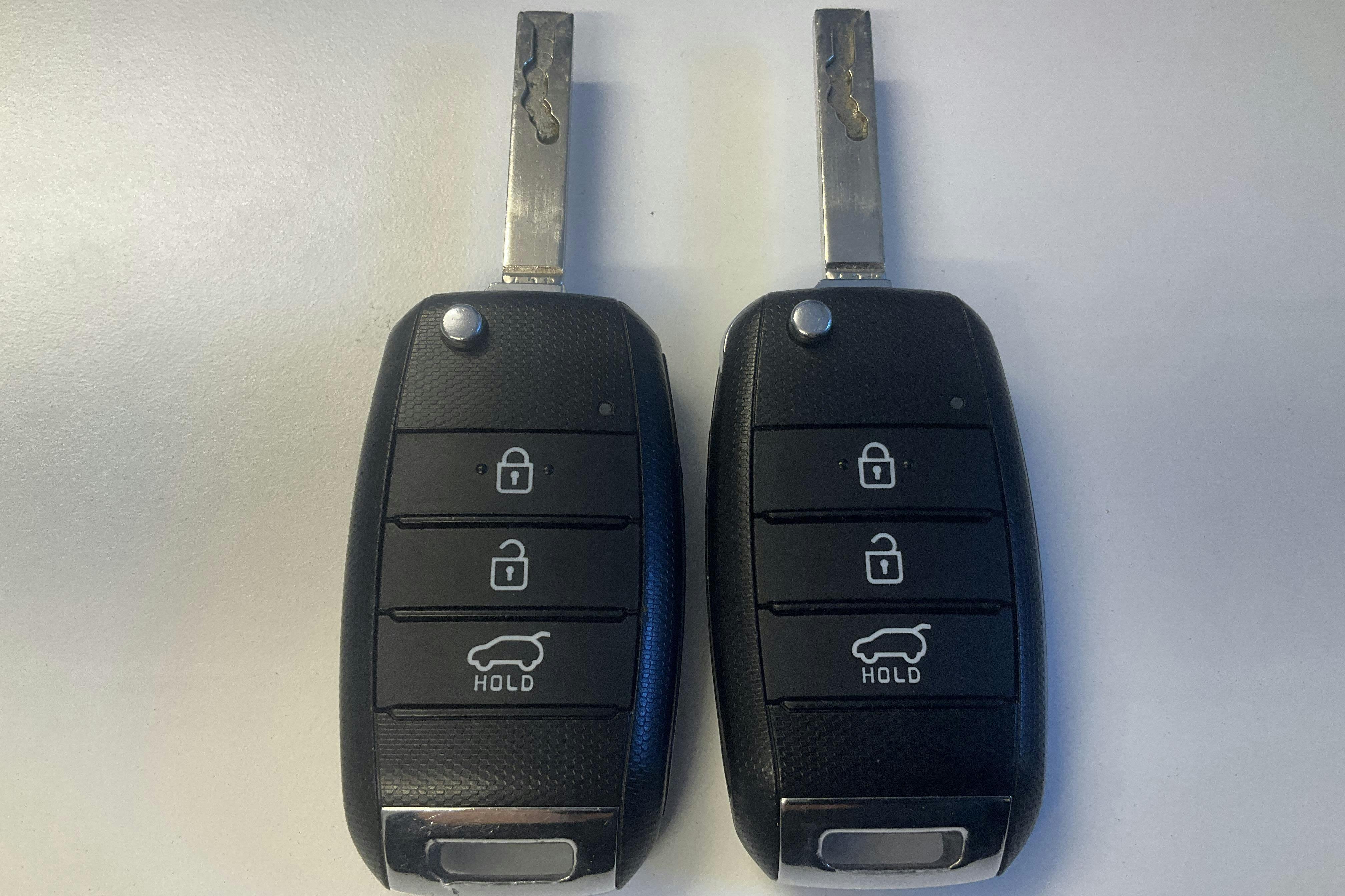 KIA Niro Hybrid 1.6 (141hk) - 60 500 km - Automatic - white - 2019