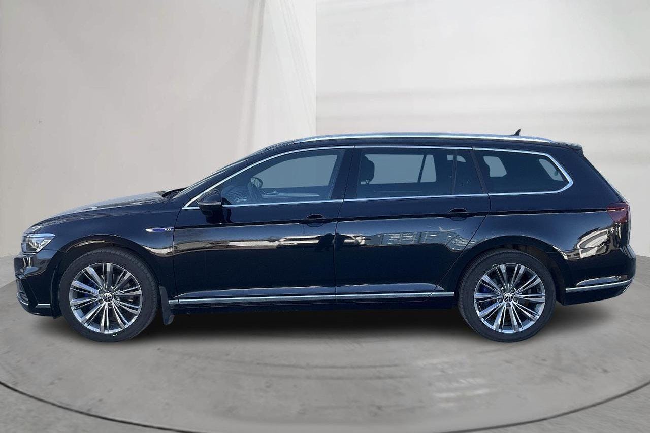 VW Passat 1.4 GTE Sportscombi (218hk) - 61 750 km - Automatic - black - 2021