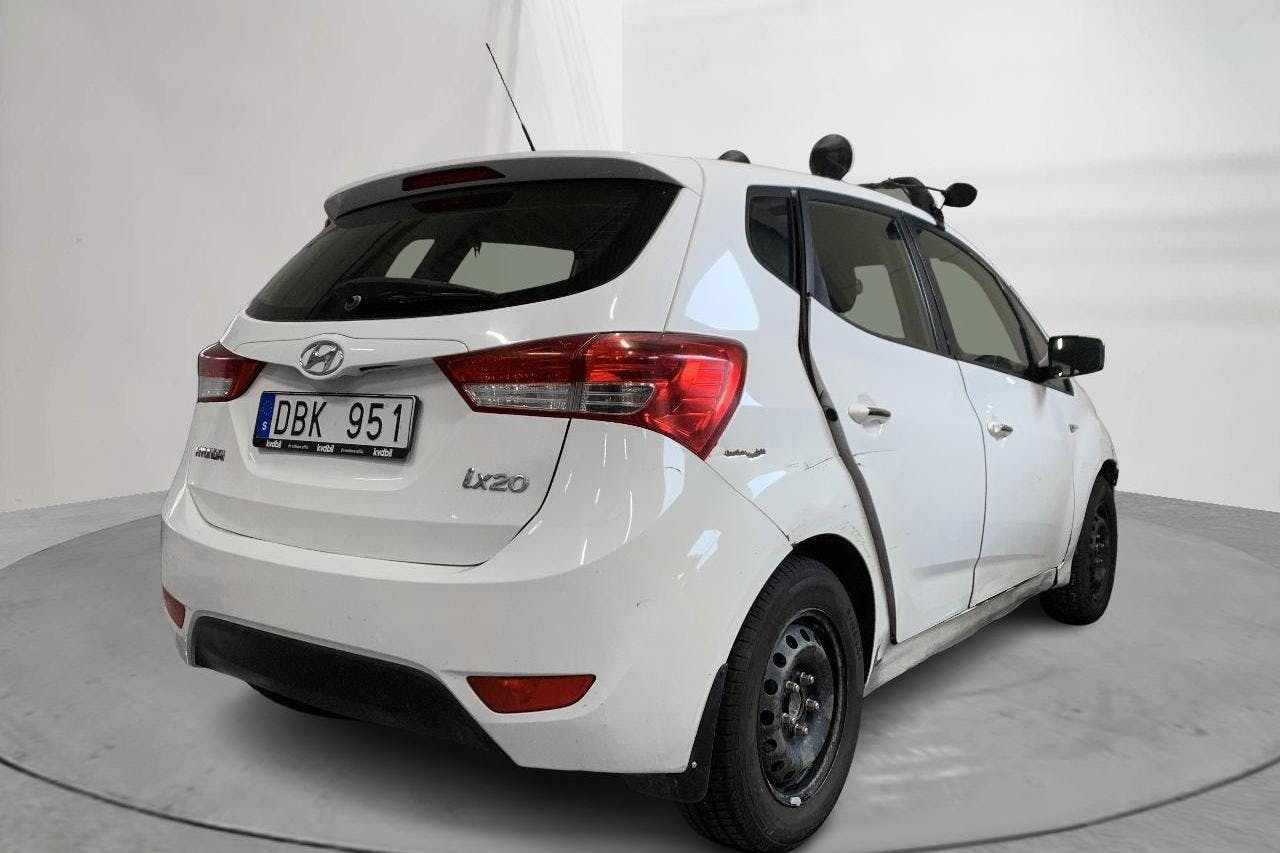 Hyundai ix20 1.6 (125hk) - 20 278 mil - Automat - vit - 2014