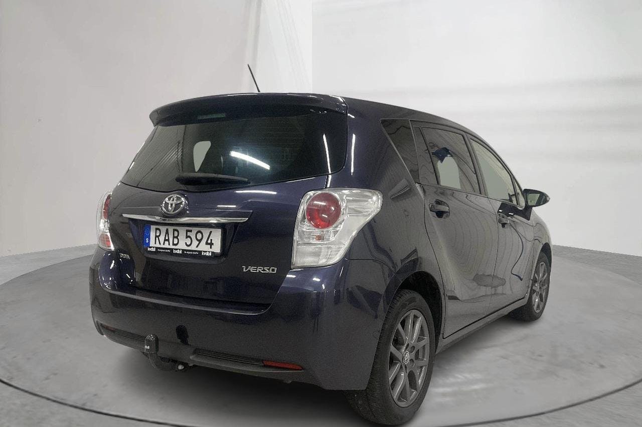Toyota Verso VVT-i 1.8 (147hk) - 13 003 mil - Manuell - blå - 2015