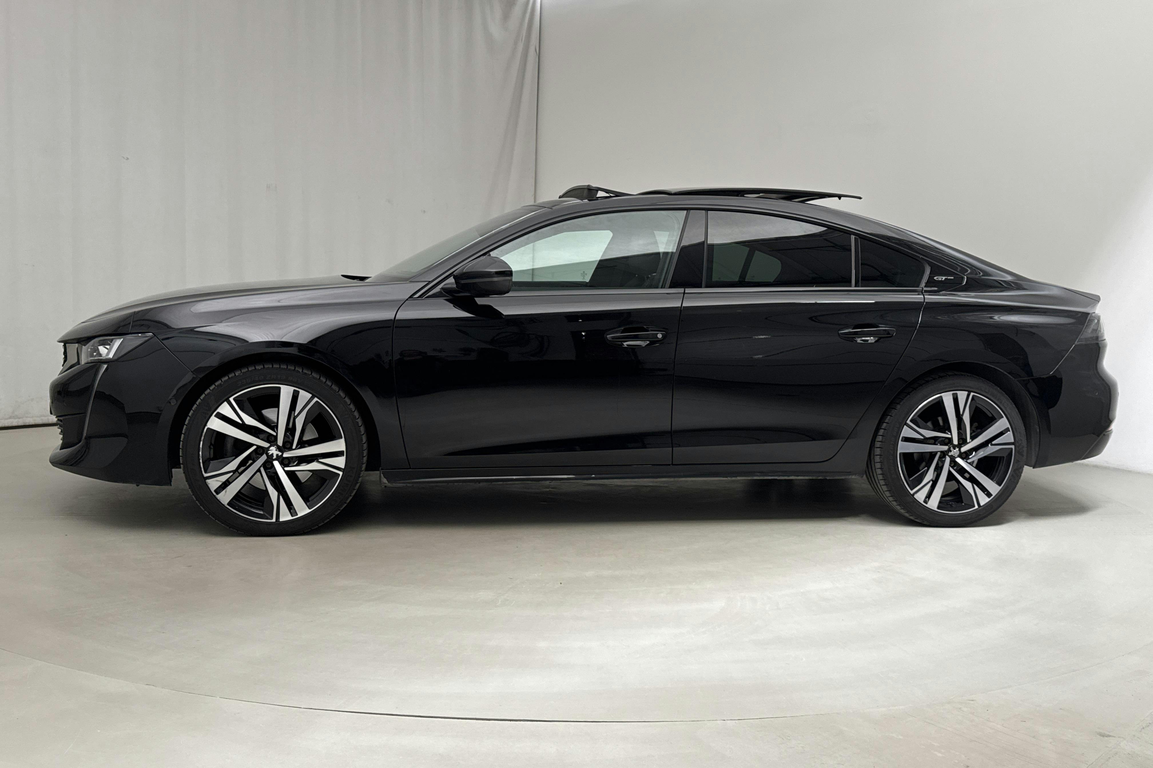 Peugeot 508 1.6 PureTech 5dr (225hk) - 9 608 mil - Automat - svart - 2019