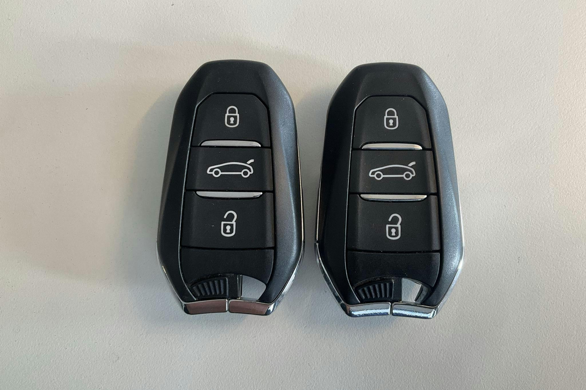Peugeot 508 1.6 PureTech 5dr (225hk) - 9 608 mil - Automat - svart - 2019