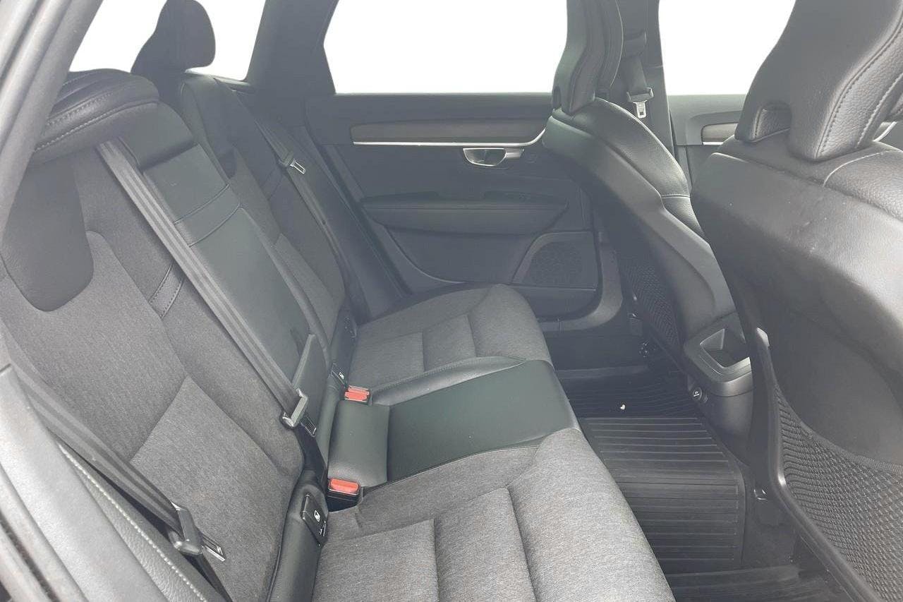 Volvo V90 D4 Cross Country AWD (190hk) - 177 430 km - Automaattinen - musta - 2019