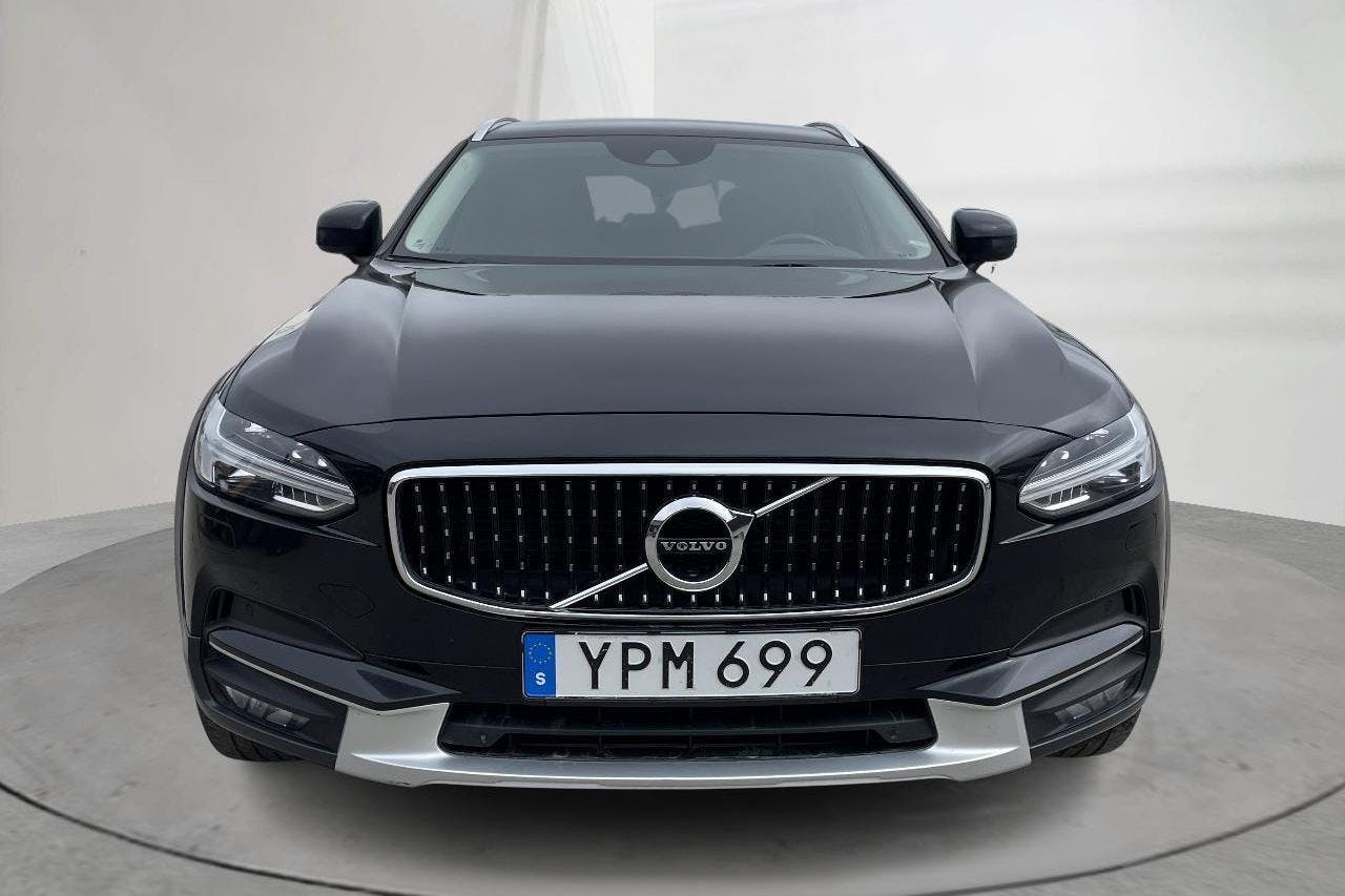 Volvo V90 D4 Cross Country AWD (190hk) - 177 430 km - Automaattinen - musta - 2019