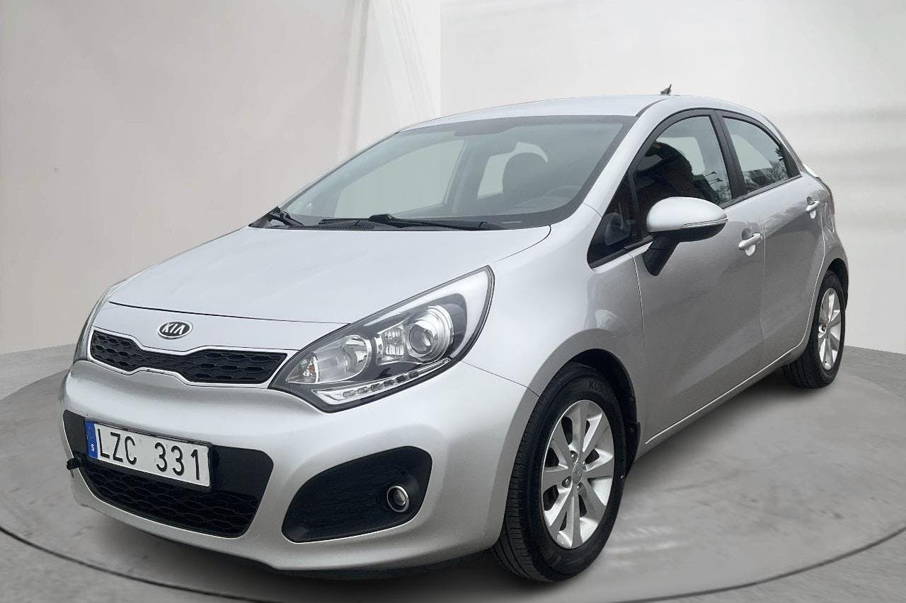 KIA Rio 1.4 (109hk) - 12 390 mil - Manuell - silver - 2012