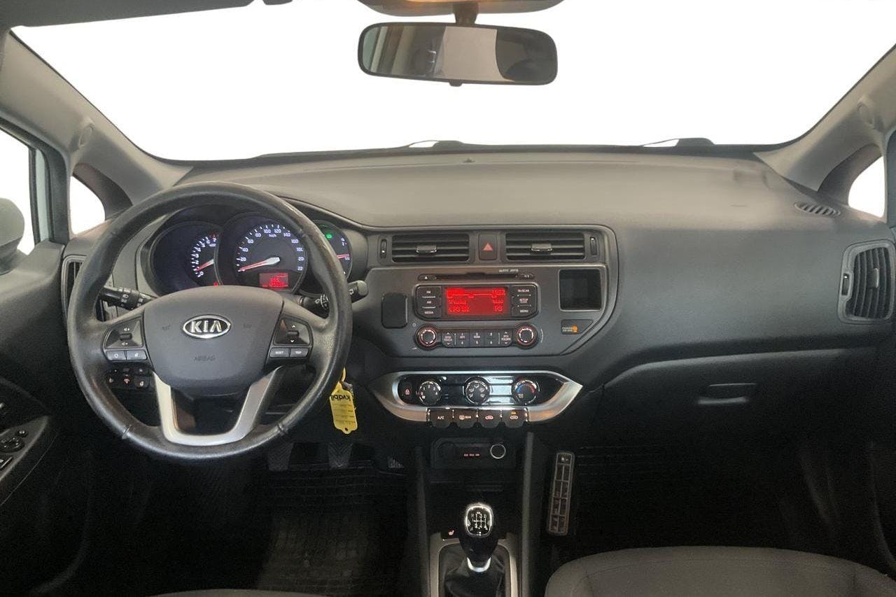 KIA Rio 1.4 (109hk) - 12 390 mil - Manuell - silver - 2012