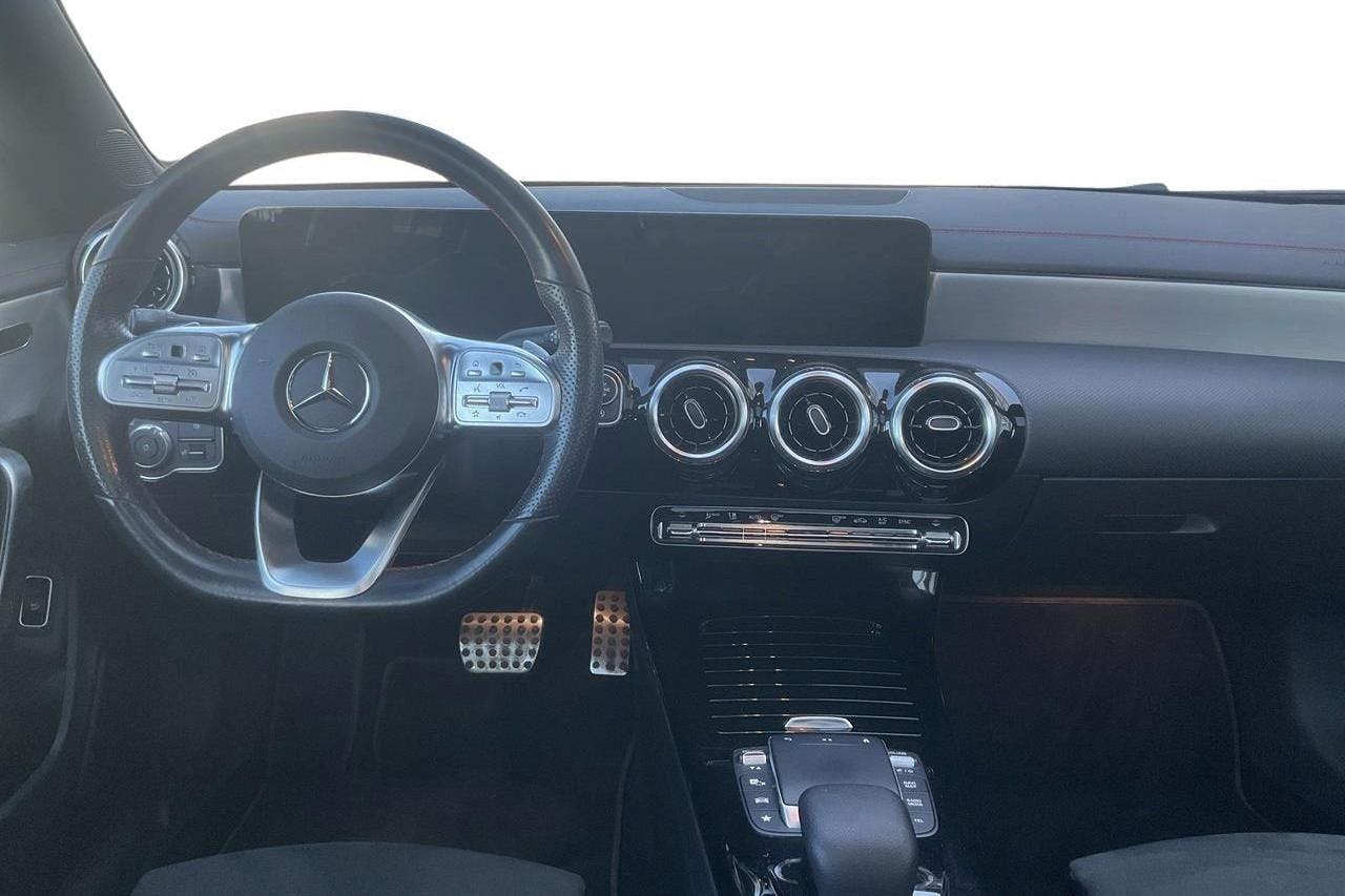Mercedes CLA 200 d Shooting Brake X118 (150hk) - 119 520 km - Automatic - black - 2021