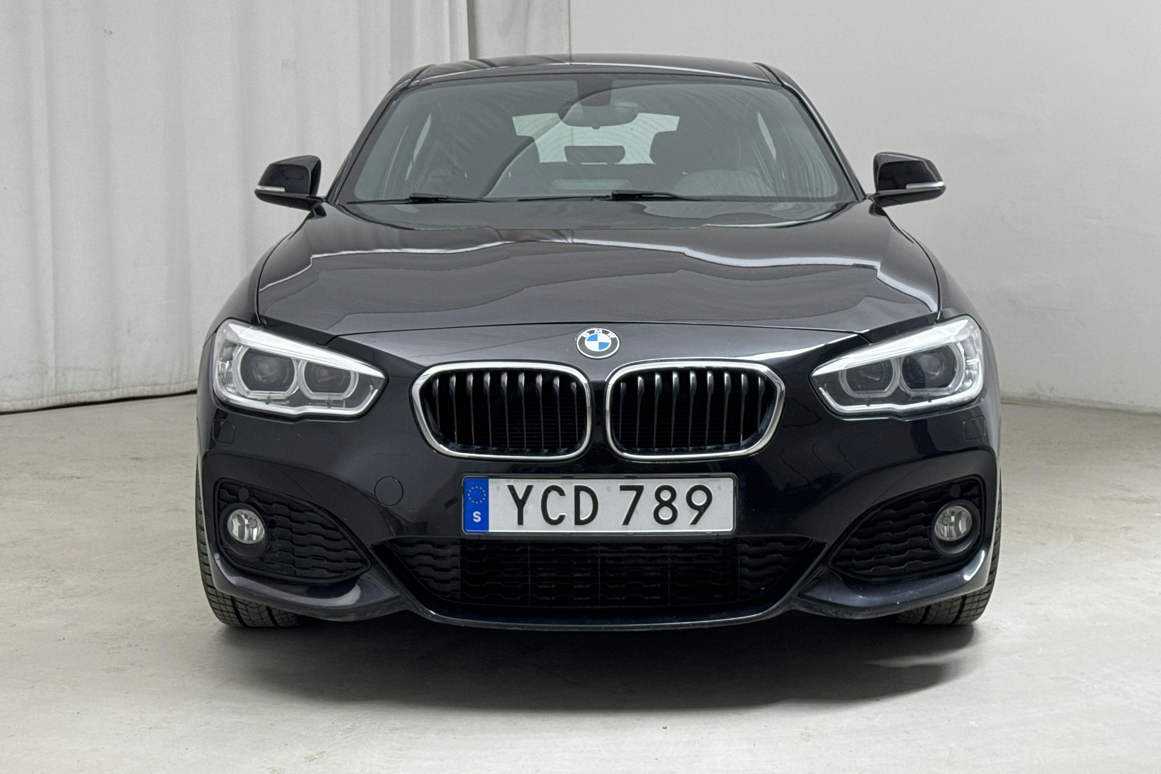 BMW 118i 5dr, F20 (136hk) - 82 040 km - Manual - black - 2016