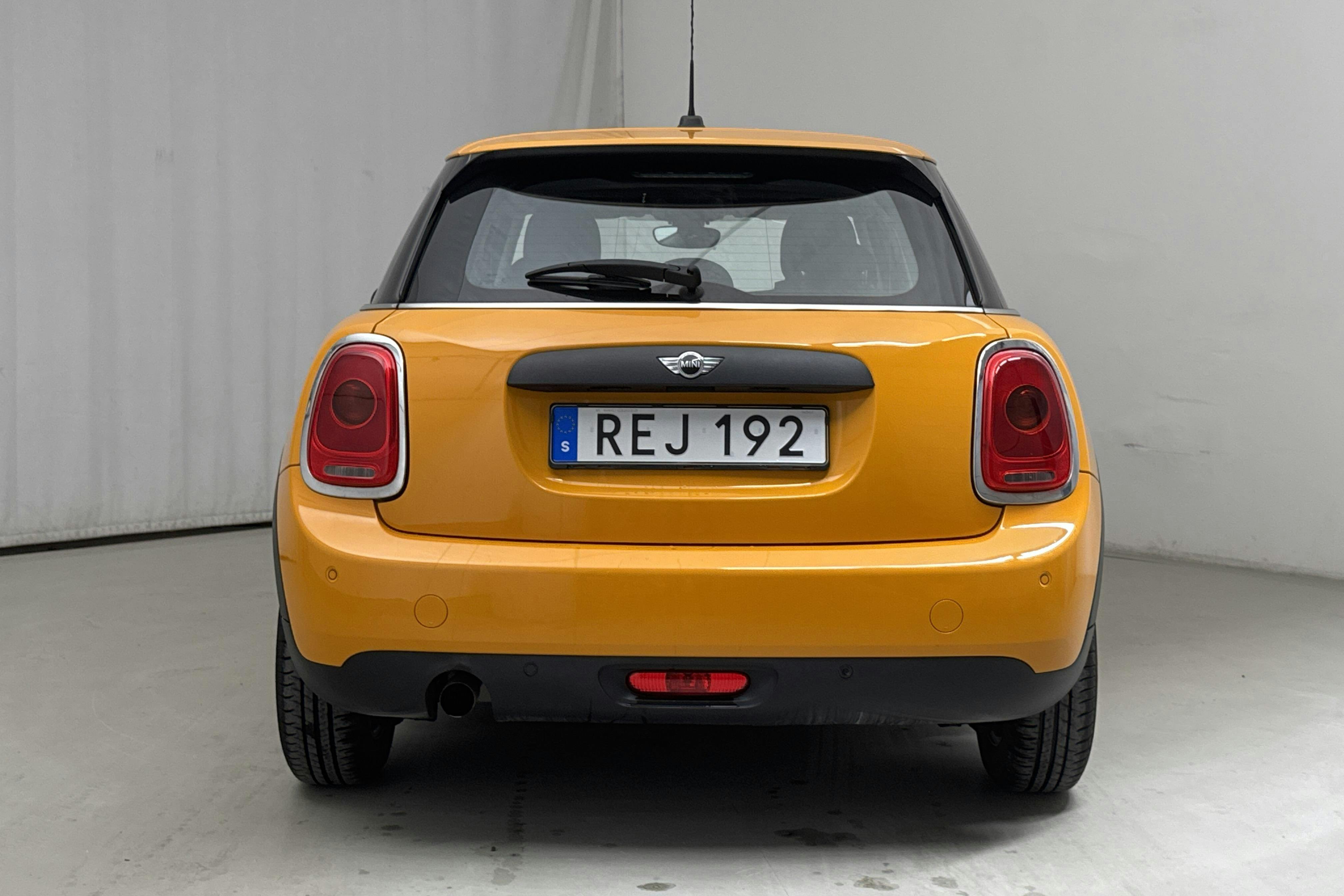 MINI One Hatch 5dr (102hk) - 129 340 km - Manual - orange - 2016