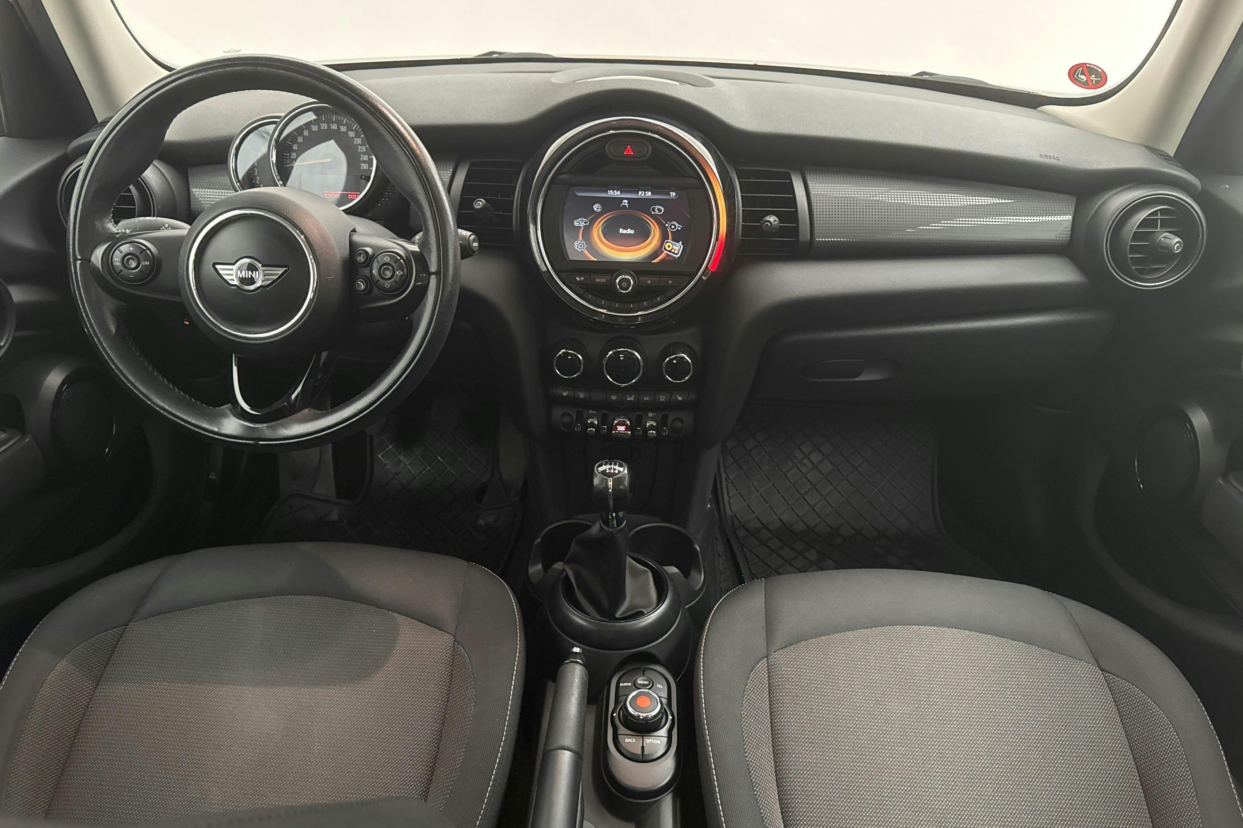 MINI One Hatch 5dr (102hk) - 129 340 km - Manual - orange - 2016