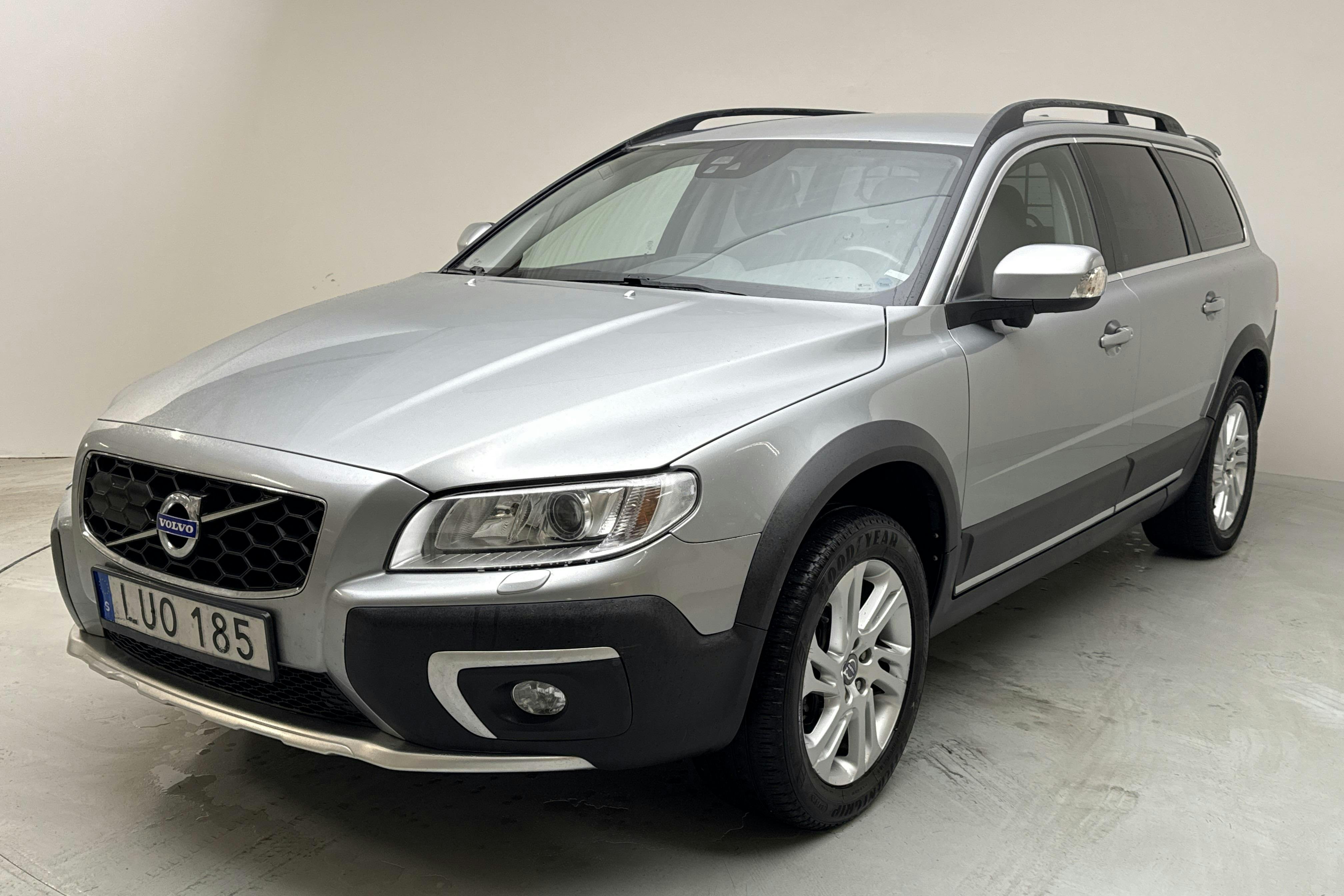 Volvo XC70 II D4 2WD (181hk) - 154 080 km - Manual - silver - 2016