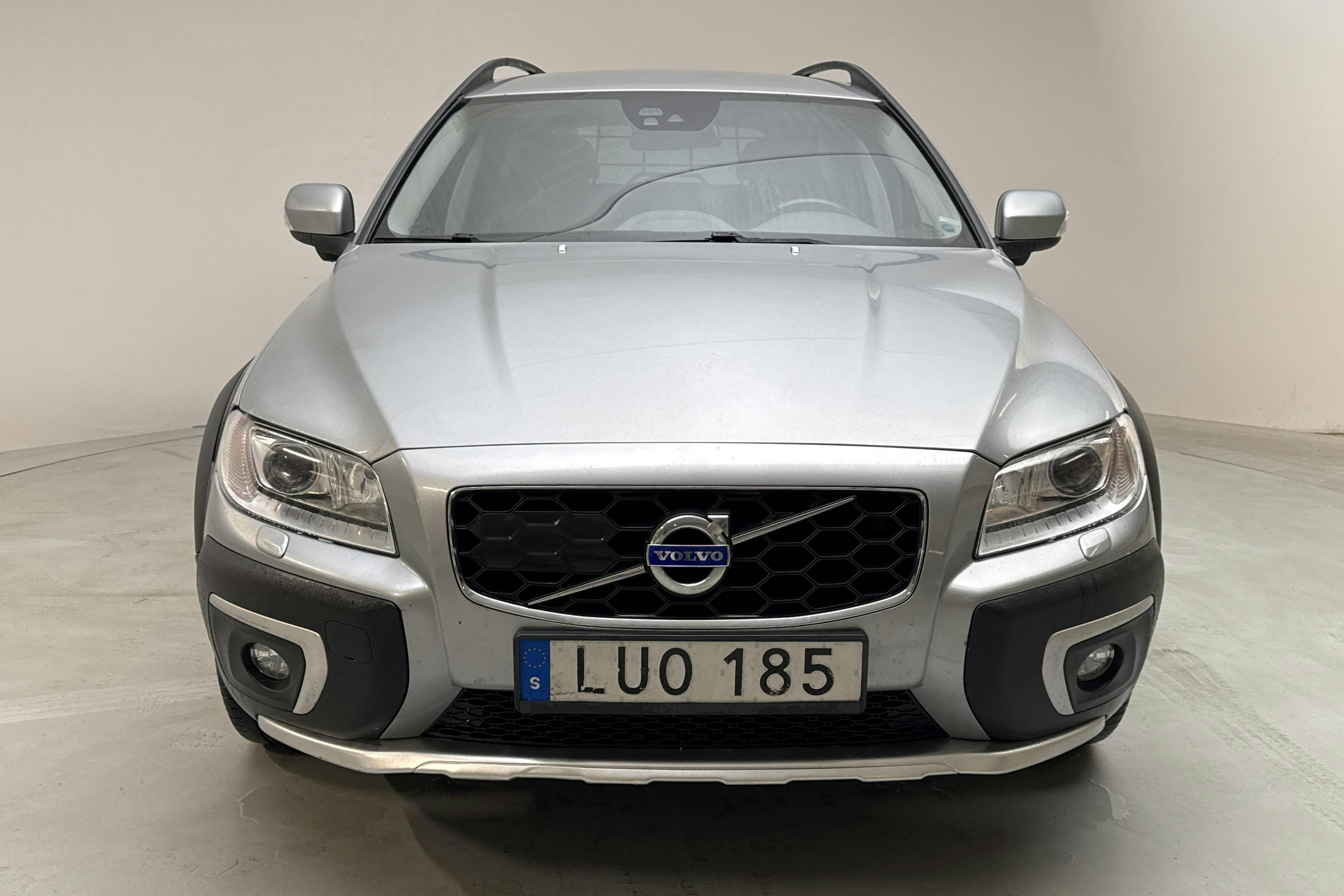 Volvo XC70 II D4 2WD (181hk) - 15 408 mil - Manuell - silver - 2016