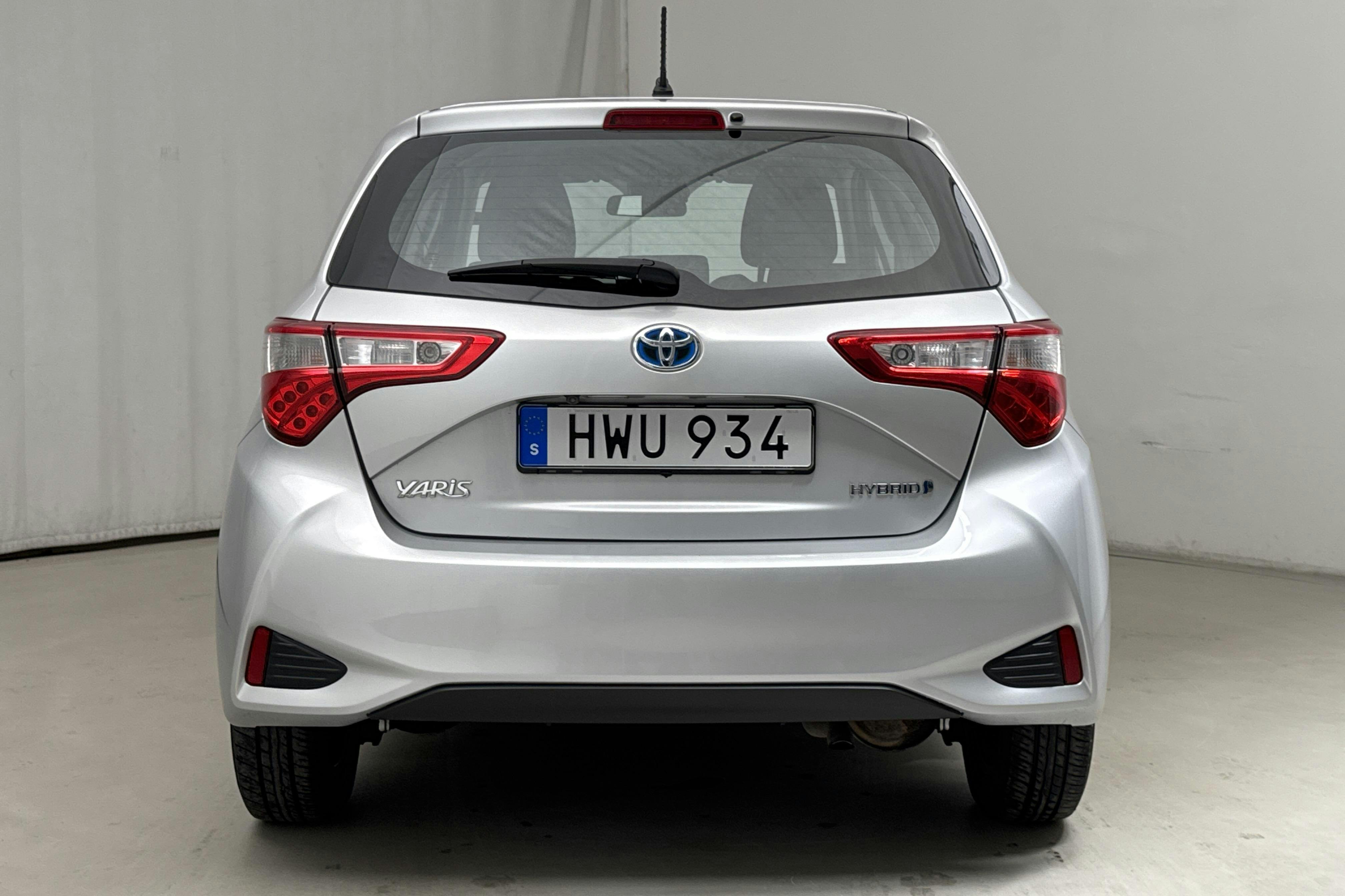 Toyota Yaris 1.5 Hybrid 5dr (101hk) - 120 060 km - Automatic - silver - 2018