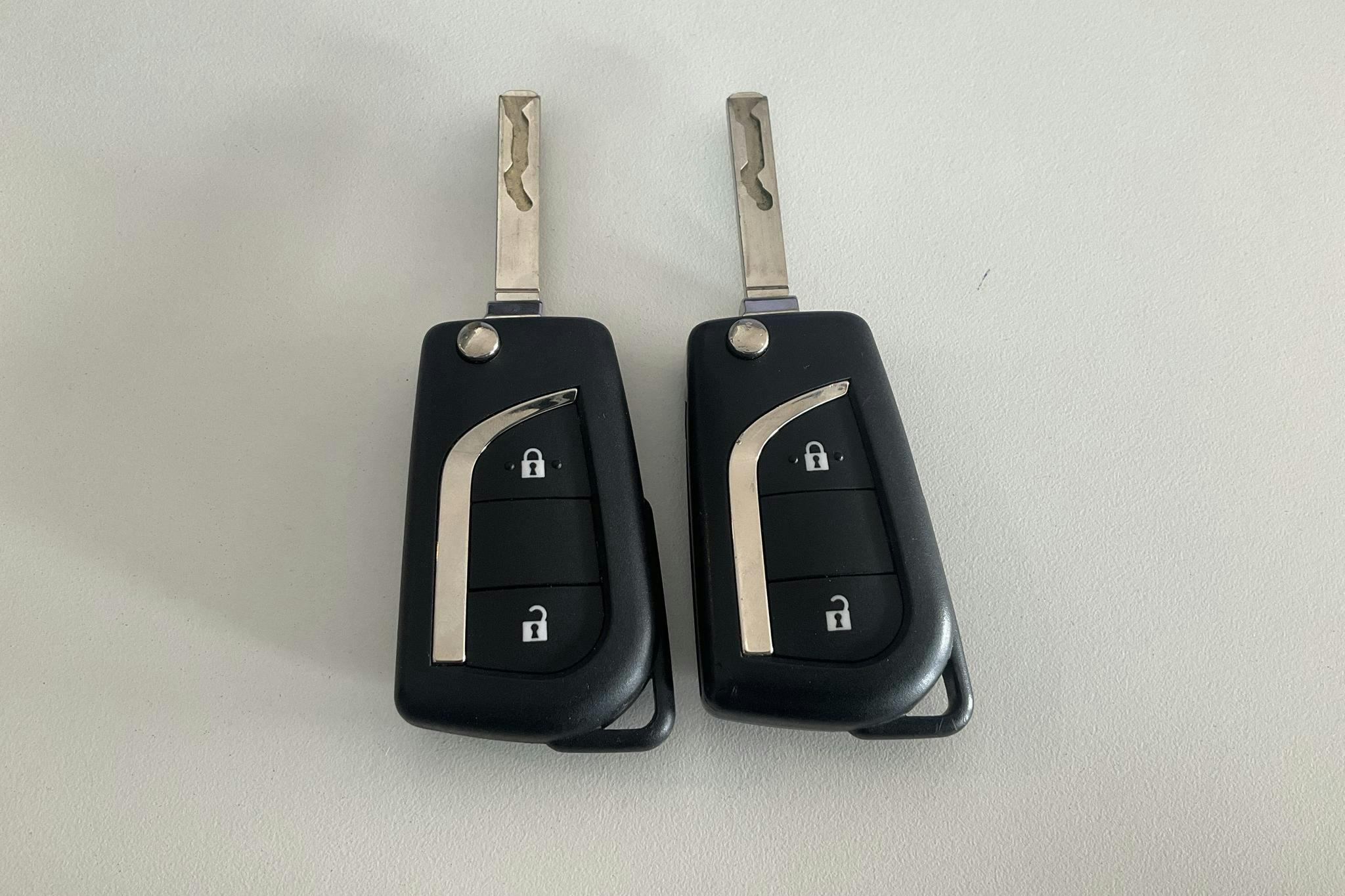 Toyota Yaris 1.5 Hybrid 5dr (101hk) - 120 060 km - Automatic - silver - 2018