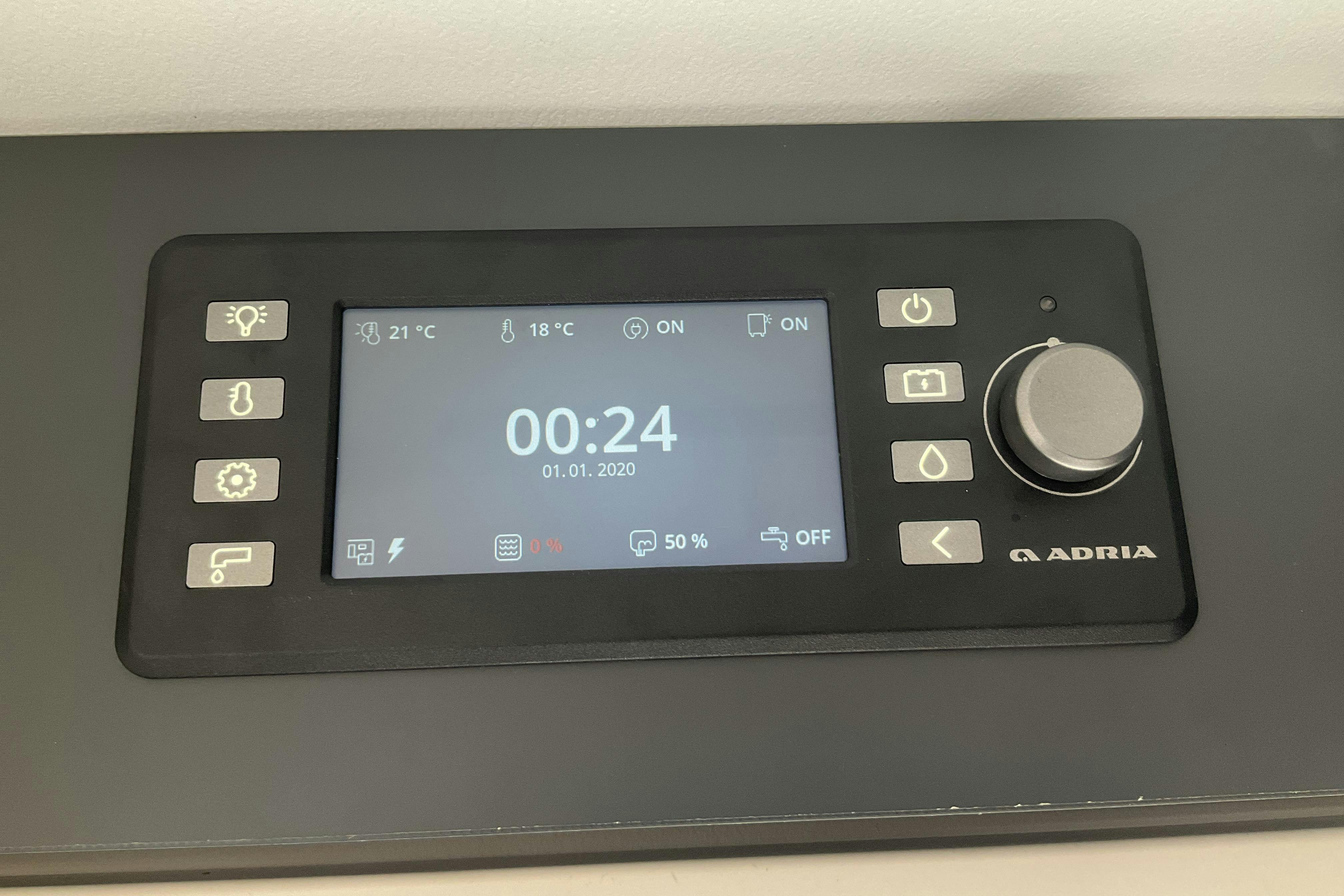 ADRIA Alpina 663UK Husvagn med AC & mover - 0 km - 2022