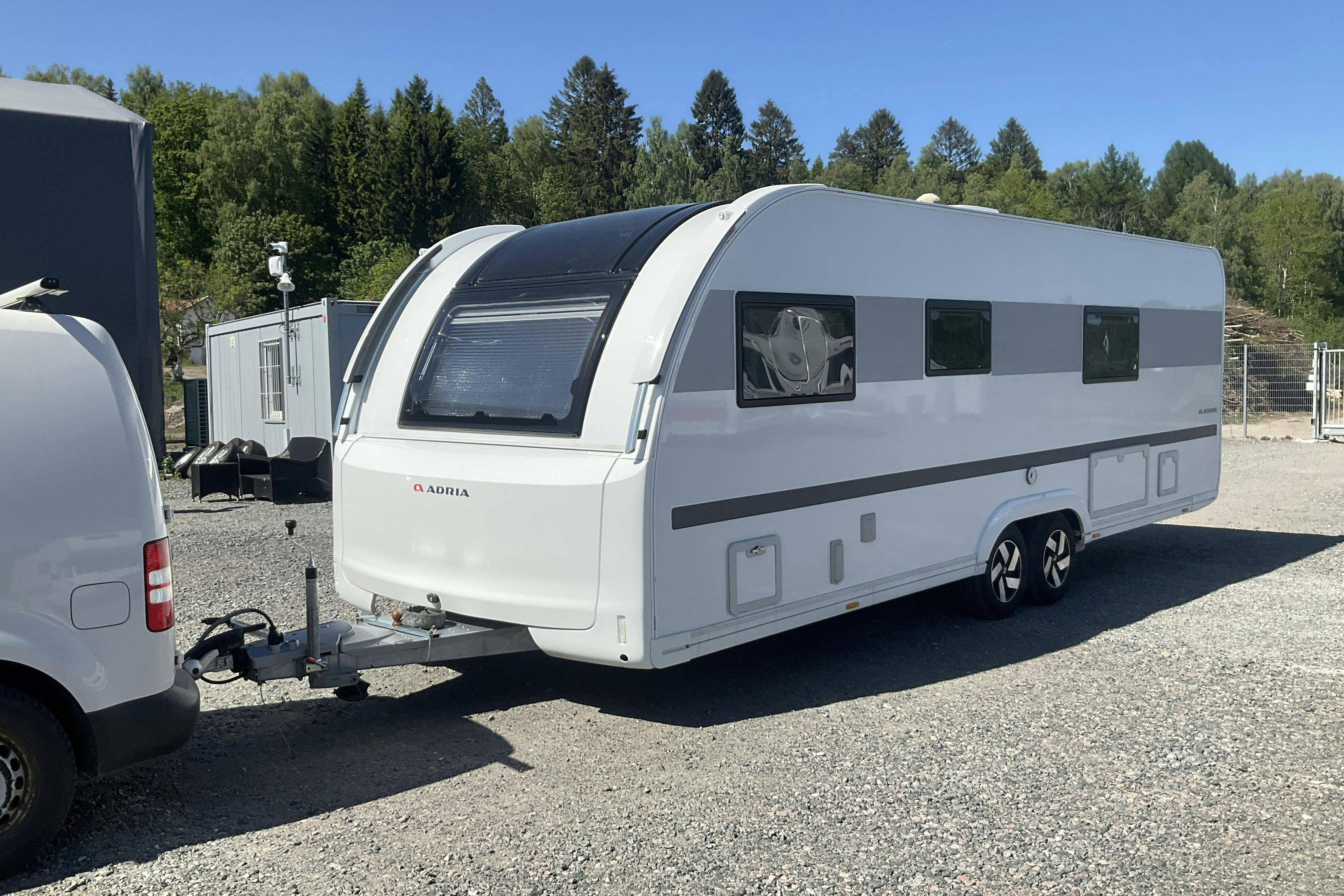 ADRIA Alpina 663UK Husvagn med AC & mover - 0 km - 2022