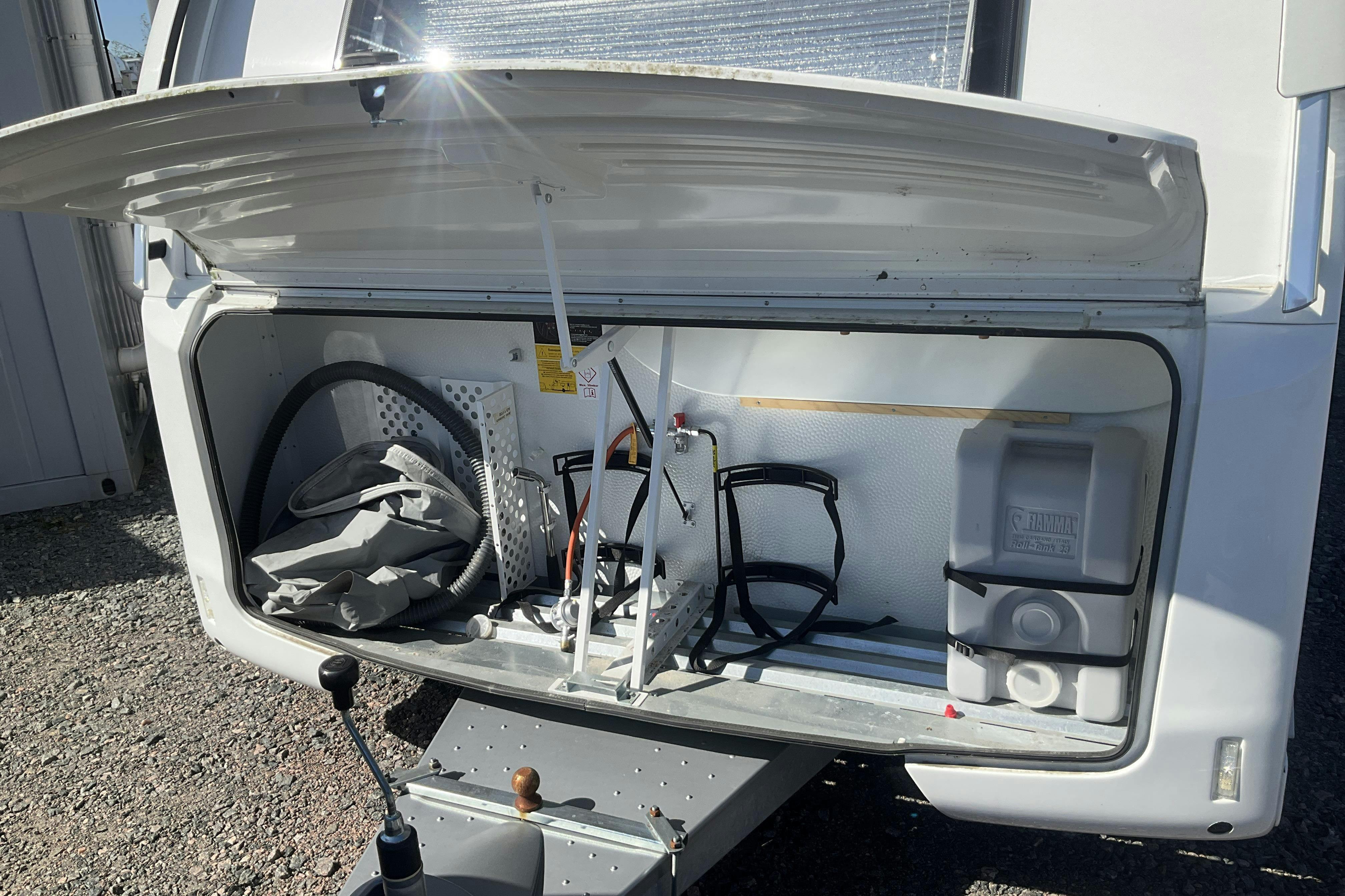 ADRIA Alpina 663UK Husvagn med AC & mover - 0 km - 2022