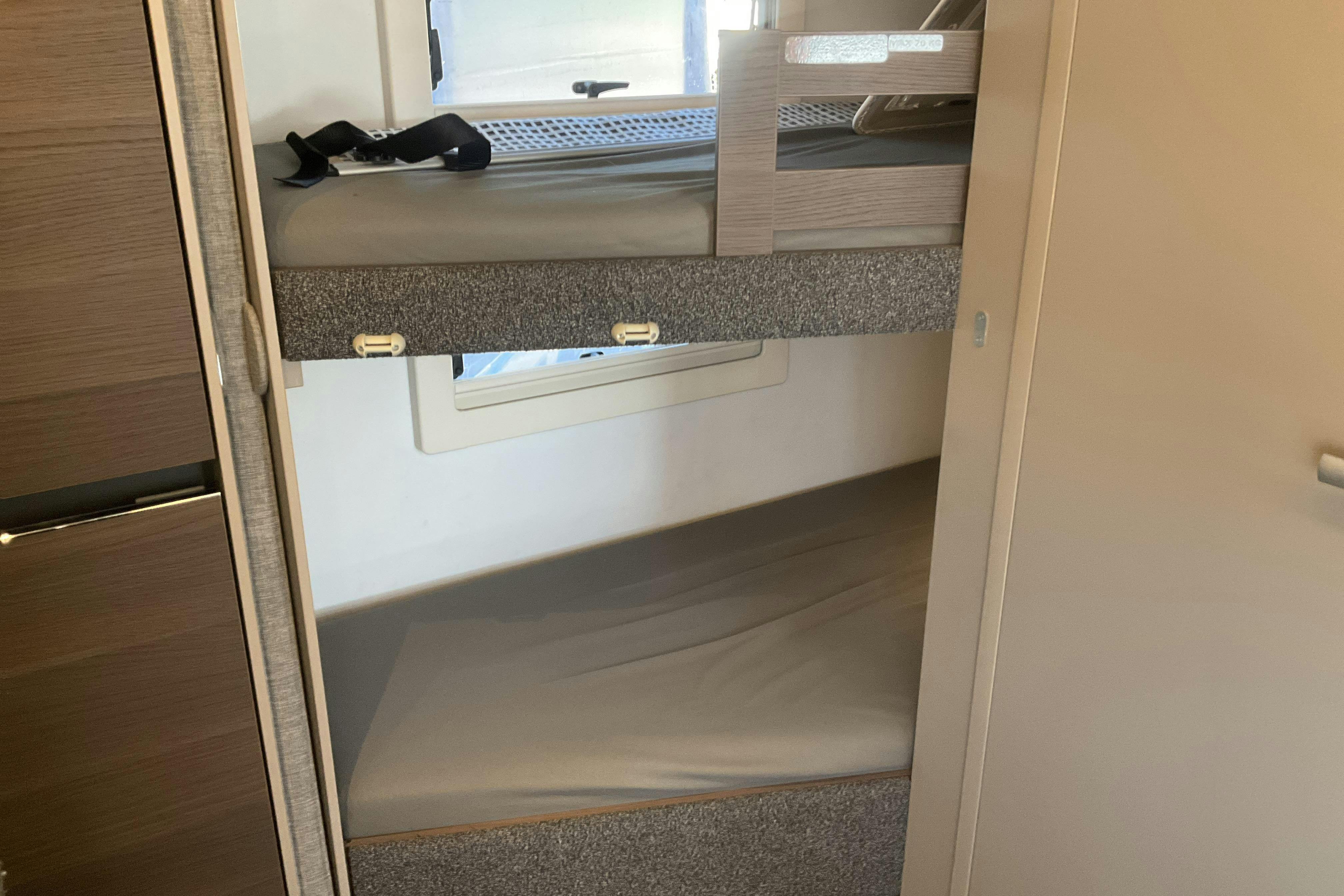 ADRIA Alpina 663UK Husvagn med AC & mover - 0 km - 2022