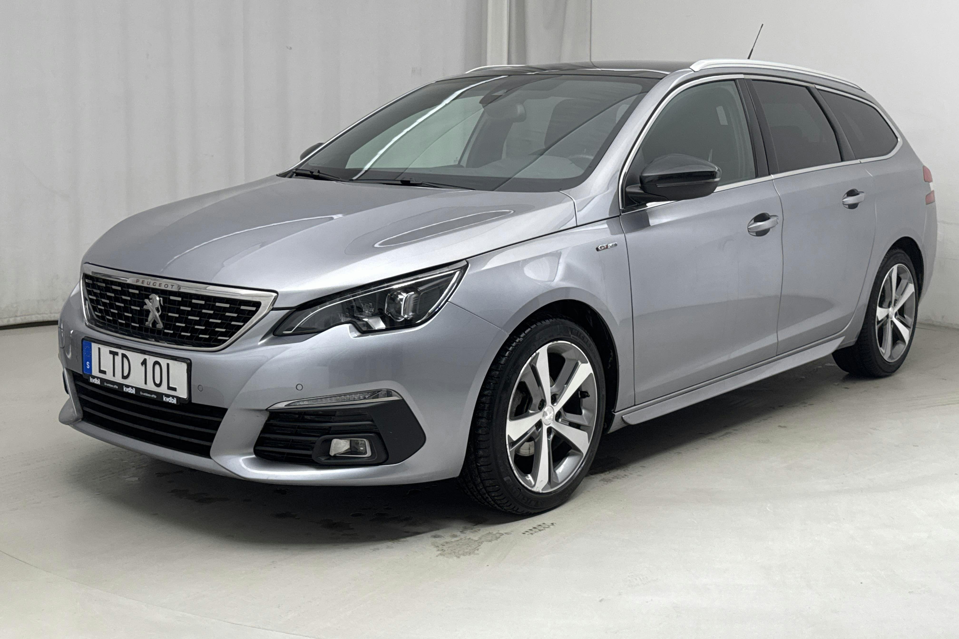 Peugeot 308 SW PureTech (130hk) - 48 490 km - Automatic - gray - 2019