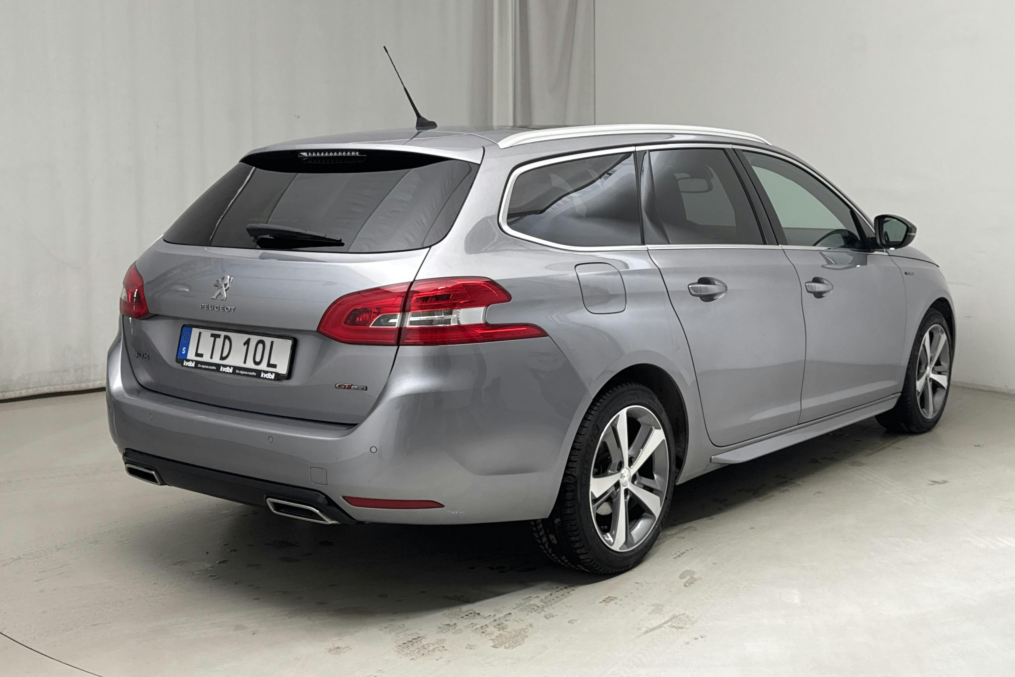Peugeot 308 SW PureTech (130hk) - 48 490 km - Automatic - gray - 2019