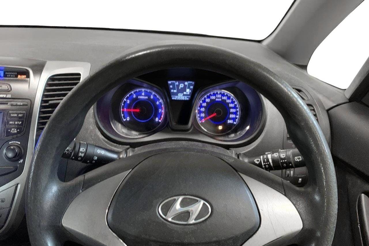 Hyundai ix20 1.6 (125hk) - 235 970 km - Automaatne - valge - 2014
