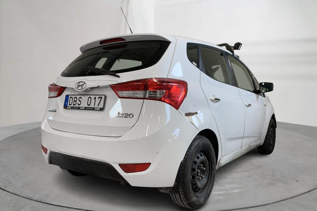 Hyundai ix20 1.6 (125hk) - 23 597 mil - Automat - vit - 2014