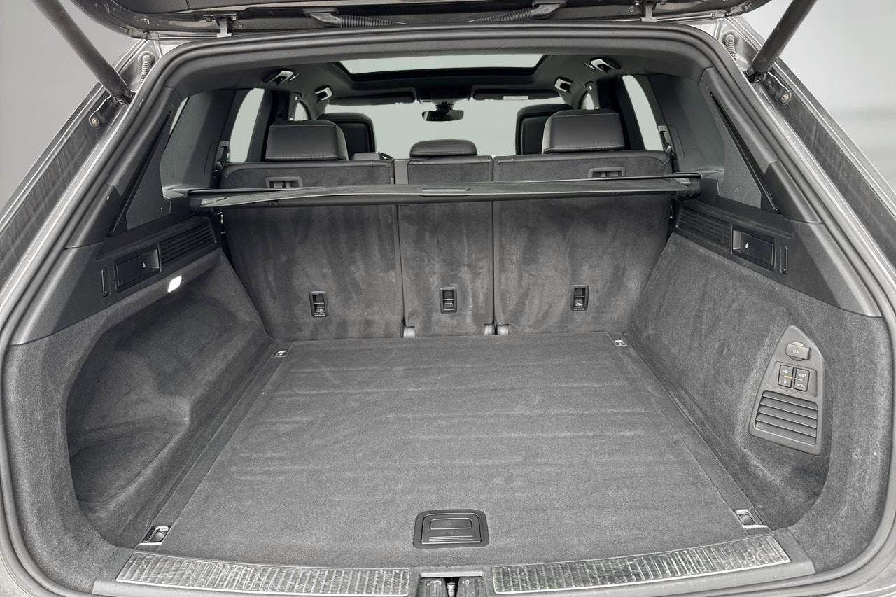 VW Touareg V6 TDI 4Motion (286hk) - 211 900 km - Automatic - gray - 2019
