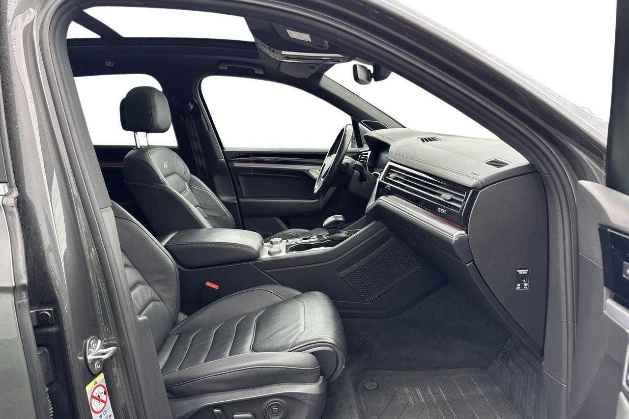 VW Touareg V6 TDI 4Motion (286hk) - 211 900 km - Automatic - gray - 2019