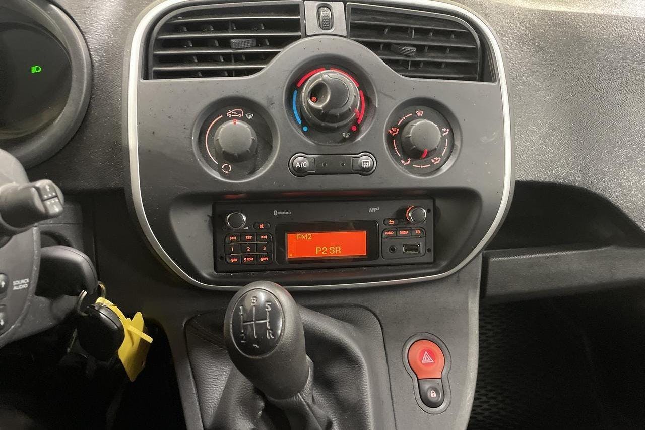 Renault Kangoo 1.5 dCi Maxi Passenger (90hk) - 70 190 km - Käsitsi - valge - 2019