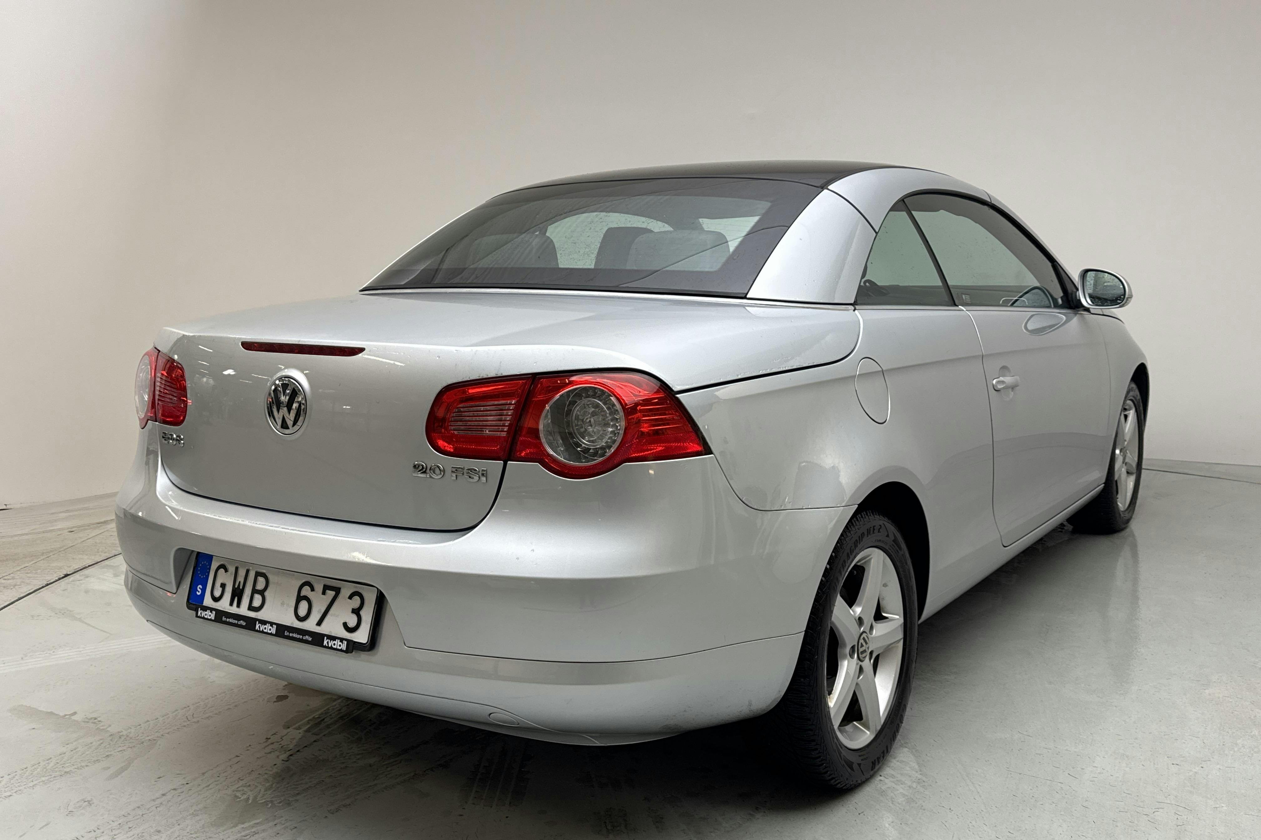 VW Eos 2.0 FSI Cabriolet (150hk) - 140 650 km - Käsitsi - hõbe - 2008