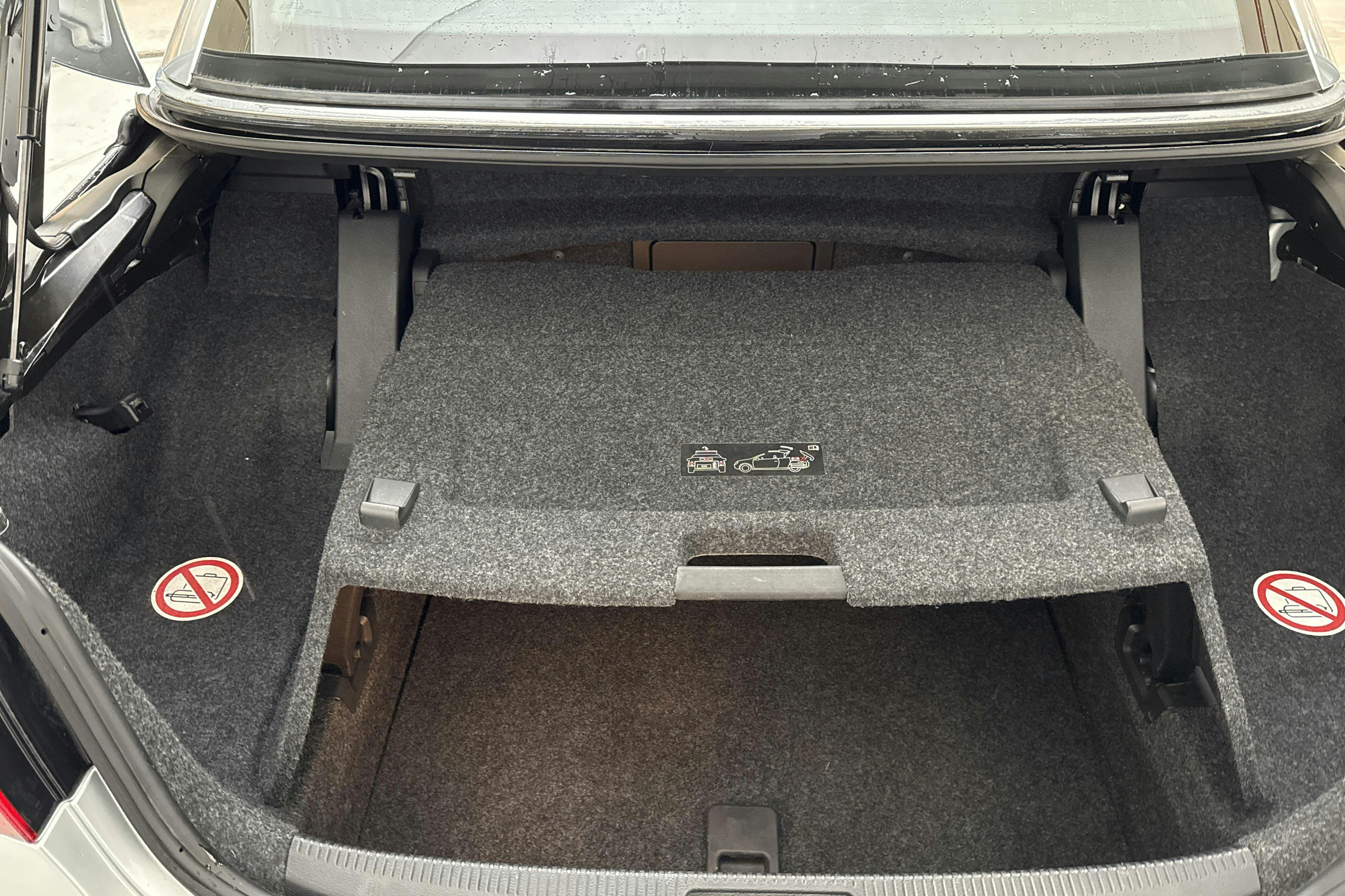 VW Eos 2.0 FSI Cabriolet (150hk) - 140 650 km - Käsitsi - hõbe - 2008