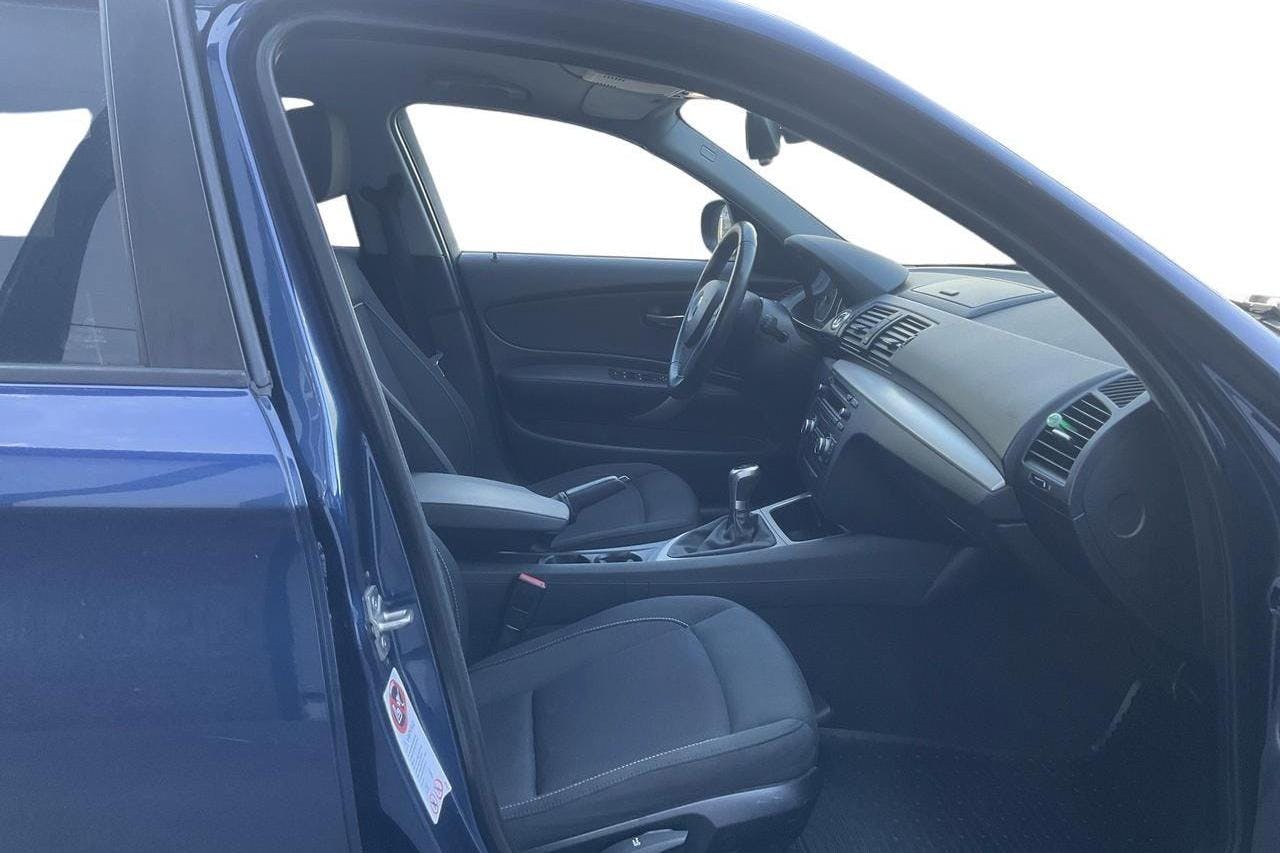 BMW 116d 5dr, E87 (116hk) - 123 800 km - Manual - blue - 2011