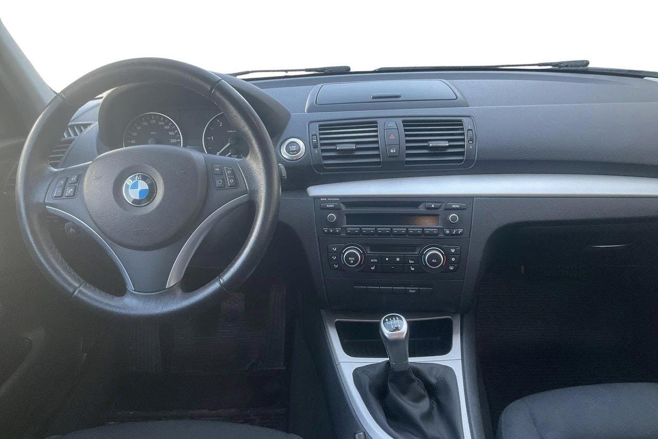 BMW 116d 5dr, E87 (116hk) - 123 800 km - Manual - blue - 2011