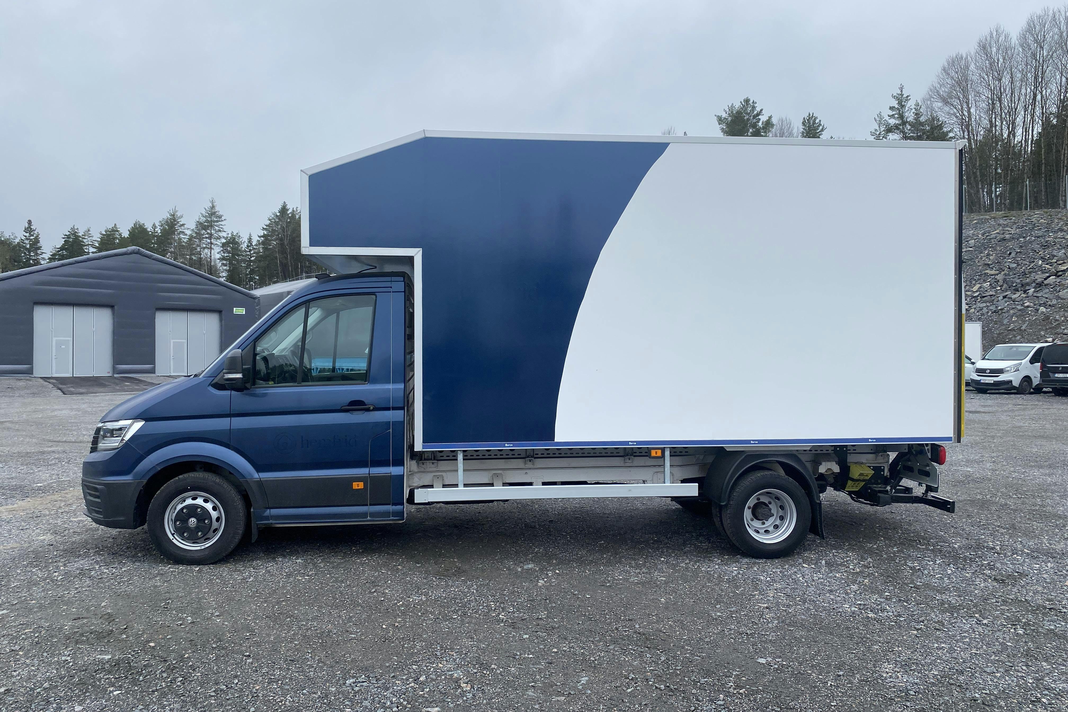 VW CRAFTER 50 Volymskåp - 437 km - Automatyczna - biały - 2021