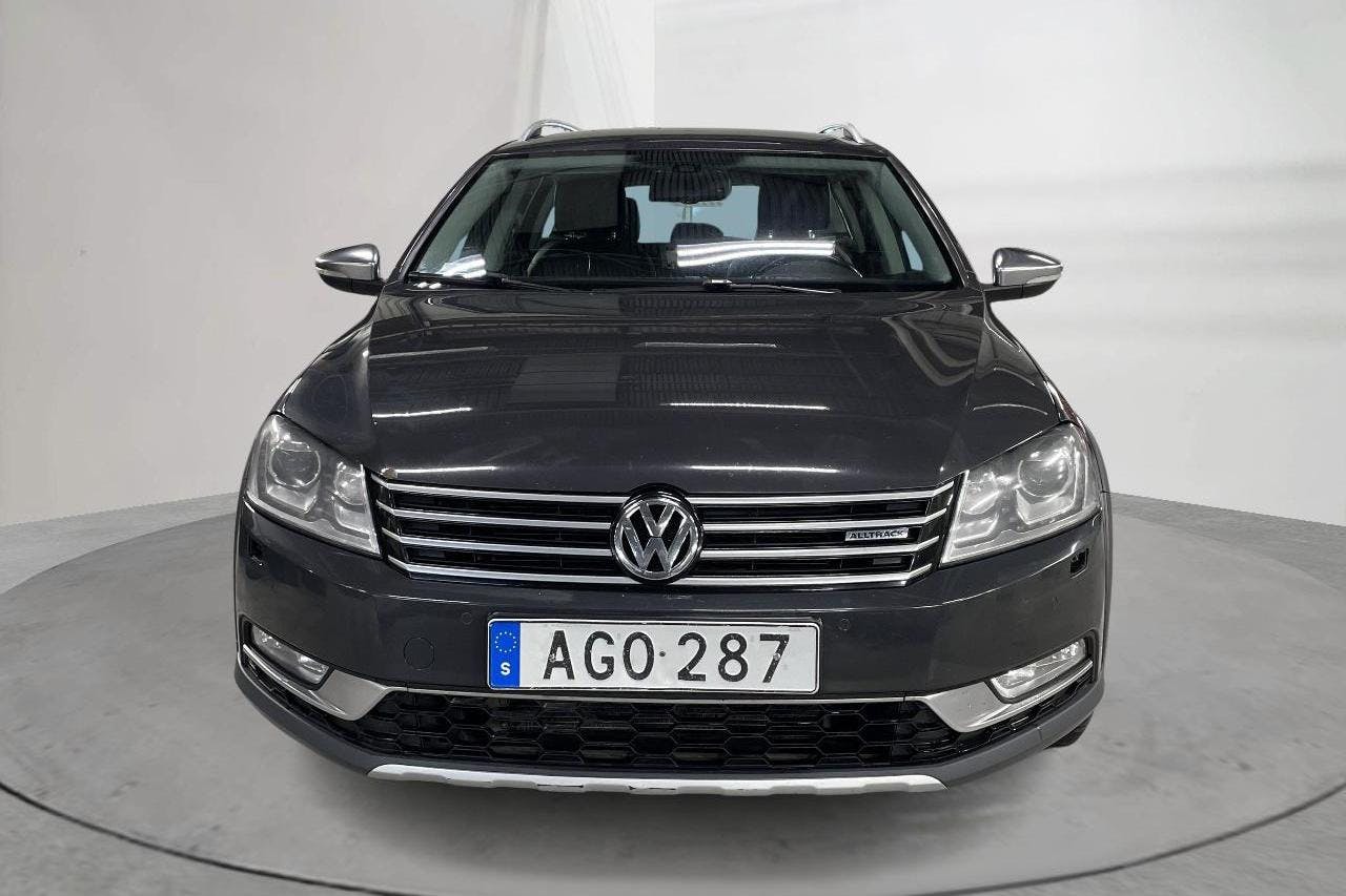 VW Passat Alltrack 2.0 TDI BlueMotion Technology 4Motion (177hk) - 24 800 mil - Automat - Dark Grey - 2015