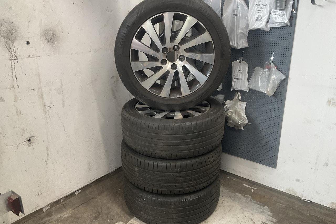 Volvo V70 II D2 (115hk) - 161 620 km - Automatyczna - niebieski - 2013