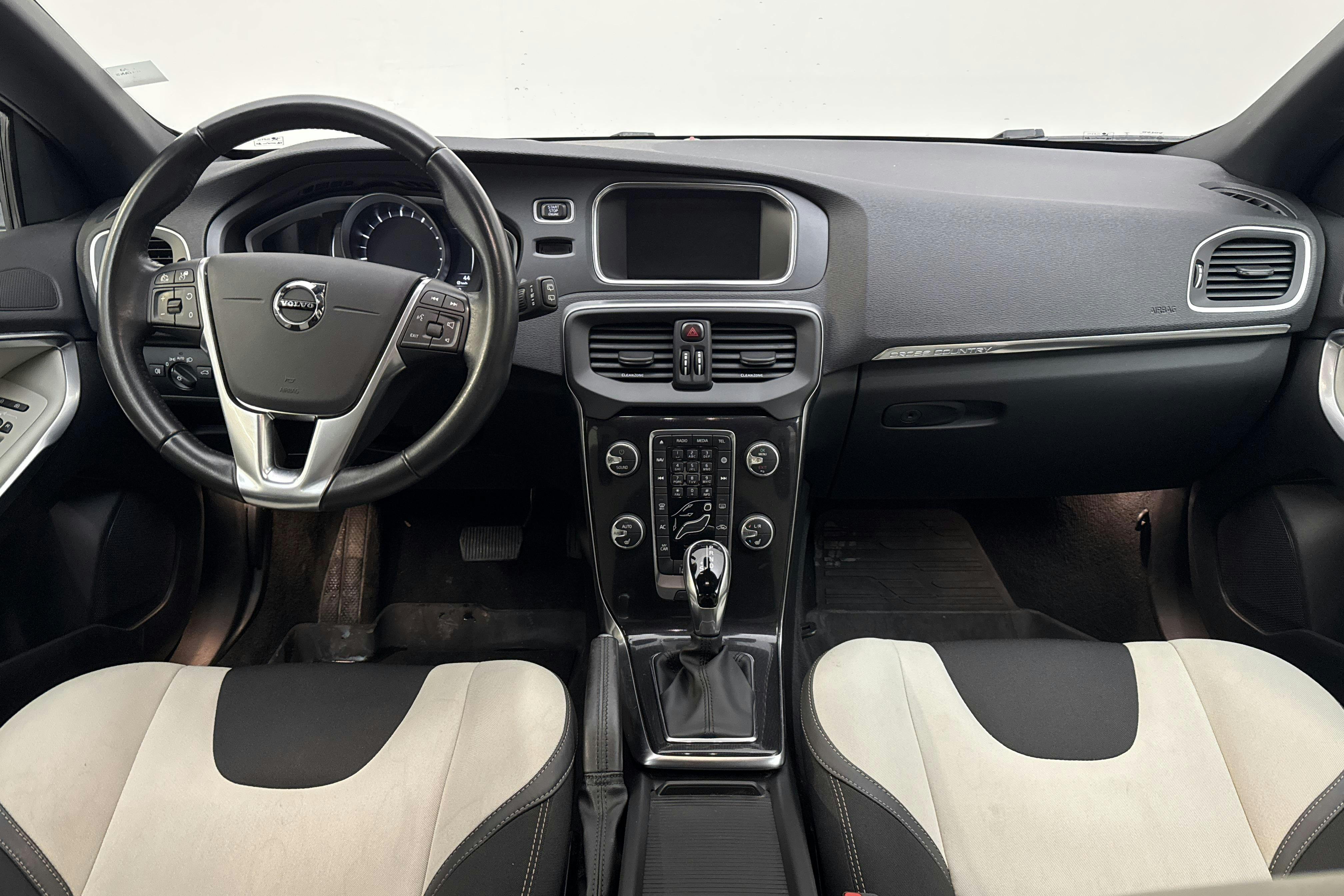 Volvo V40 Cross Country T3 (152hk) - 80 210 km - Automatic - white - 2019
