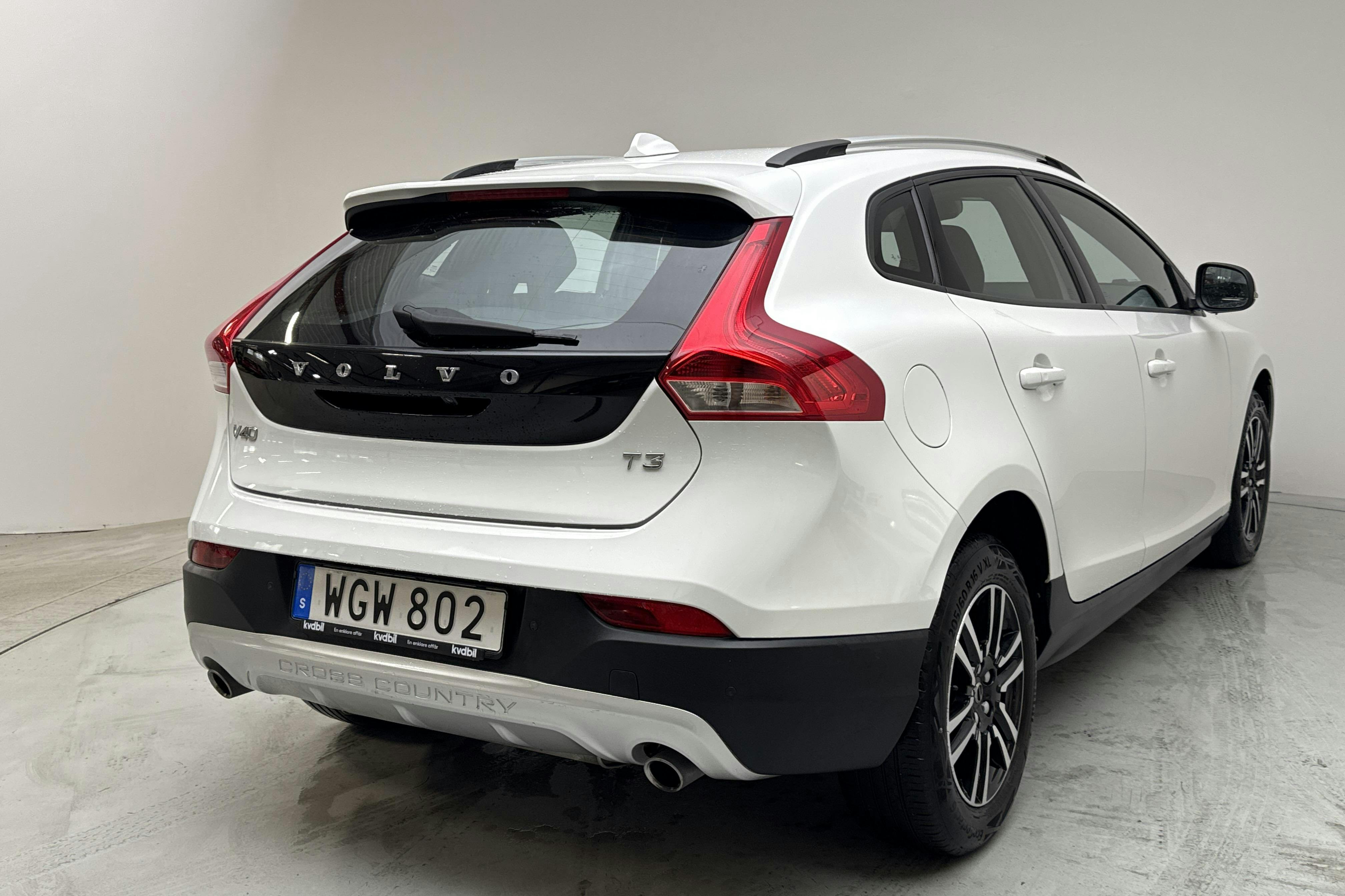 Volvo V40 Cross Country T3 (152hk) - 80 210 km - Automatic - white - 2019