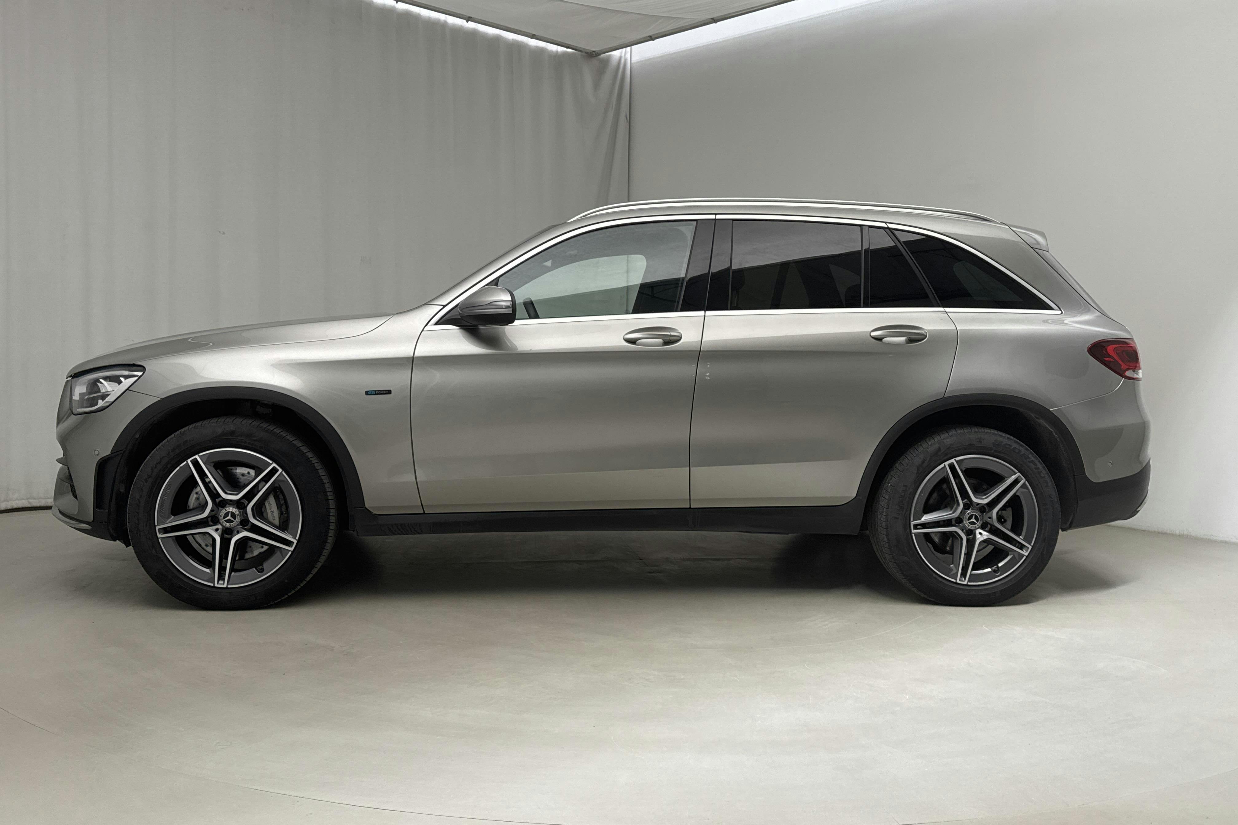Mercedes GLC 300 de 4MATIC X253 (316hk) - 16 956 mil - Automat - silver - 2021