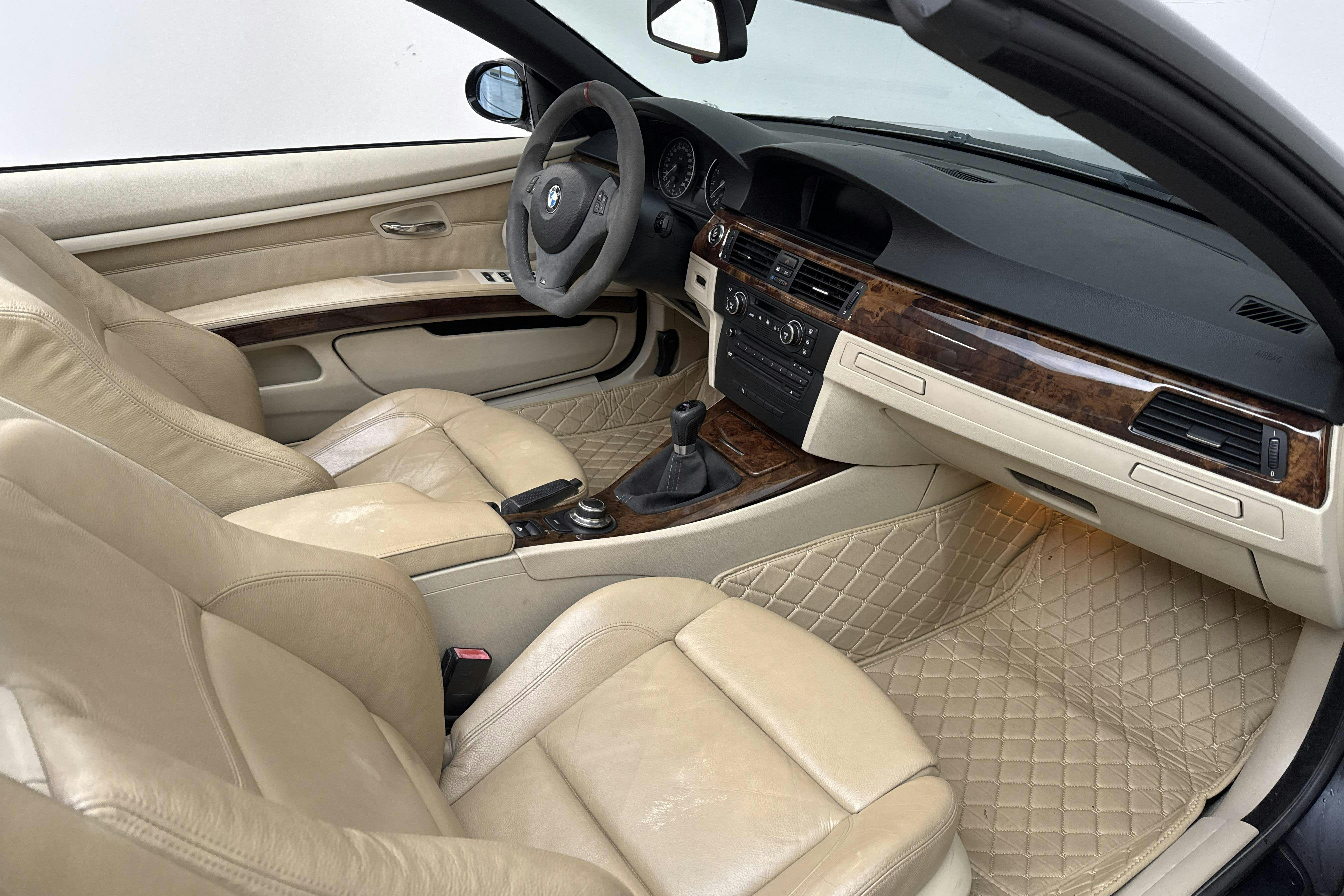 BMW 335i Cabriolet, E93 (306hk) - 178 350 km - Käsitsi - Dark Grey - 2007