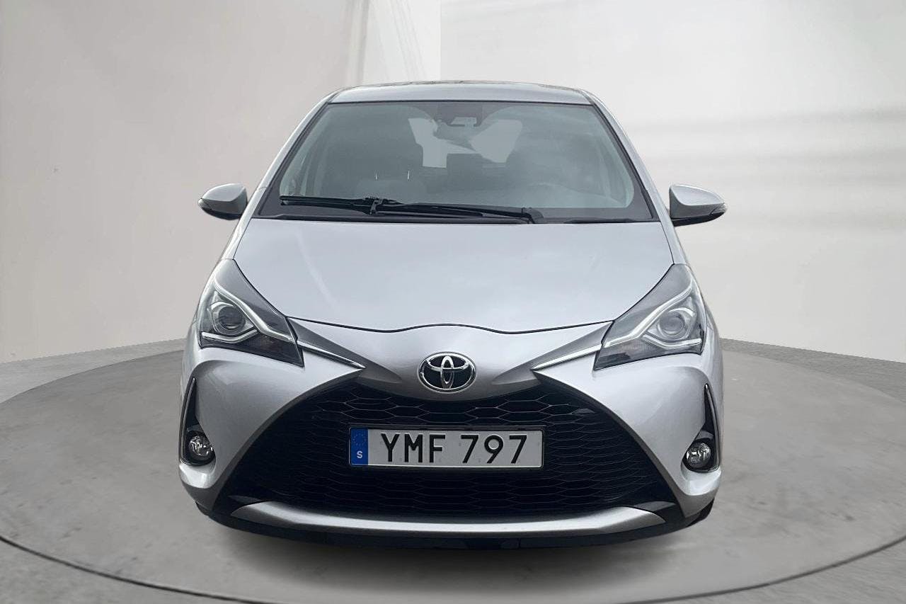 Toyota Yaris 1.5 5dr (111hk) - 55 590 km - Manual - silver - 2017