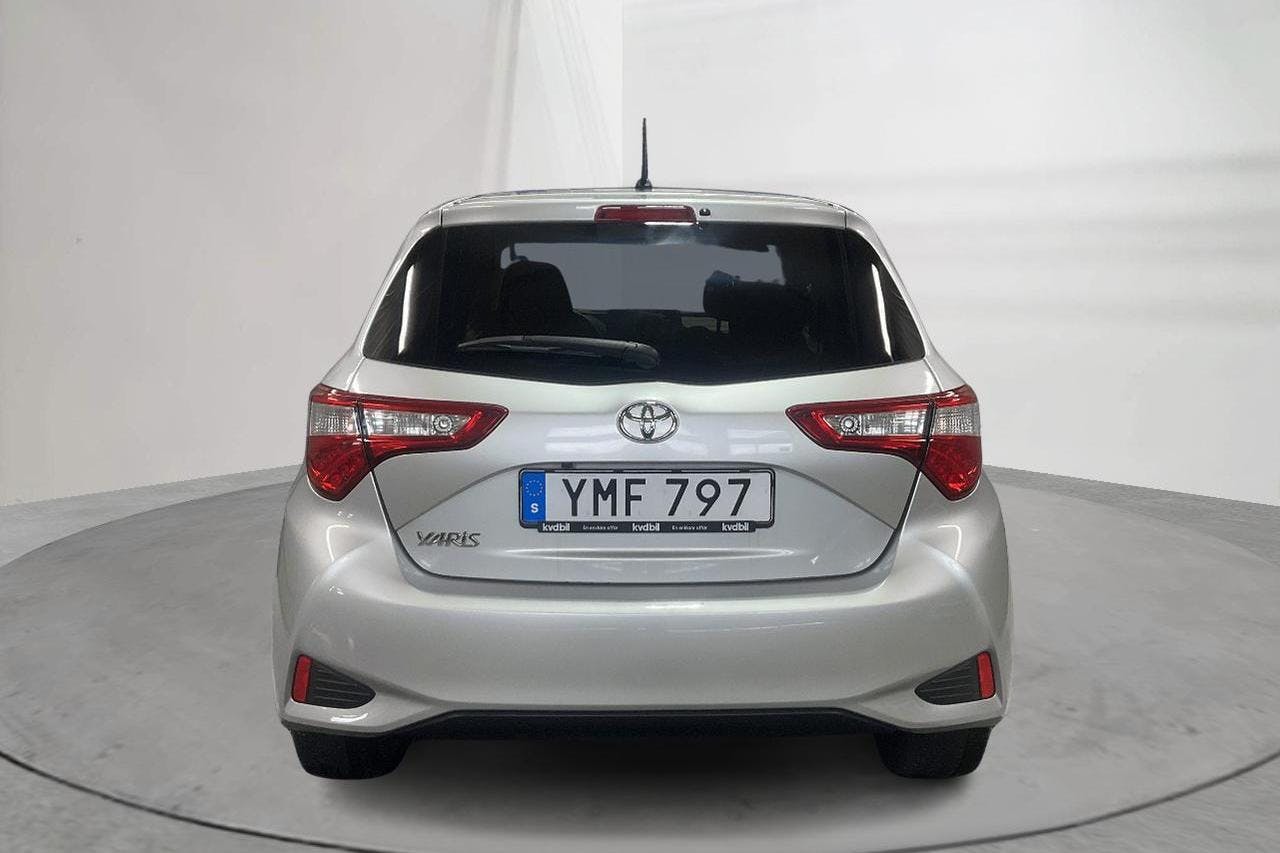 Toyota Yaris 1.5 5dr (111hk) - 55 590 km - Manual - silver - 2017