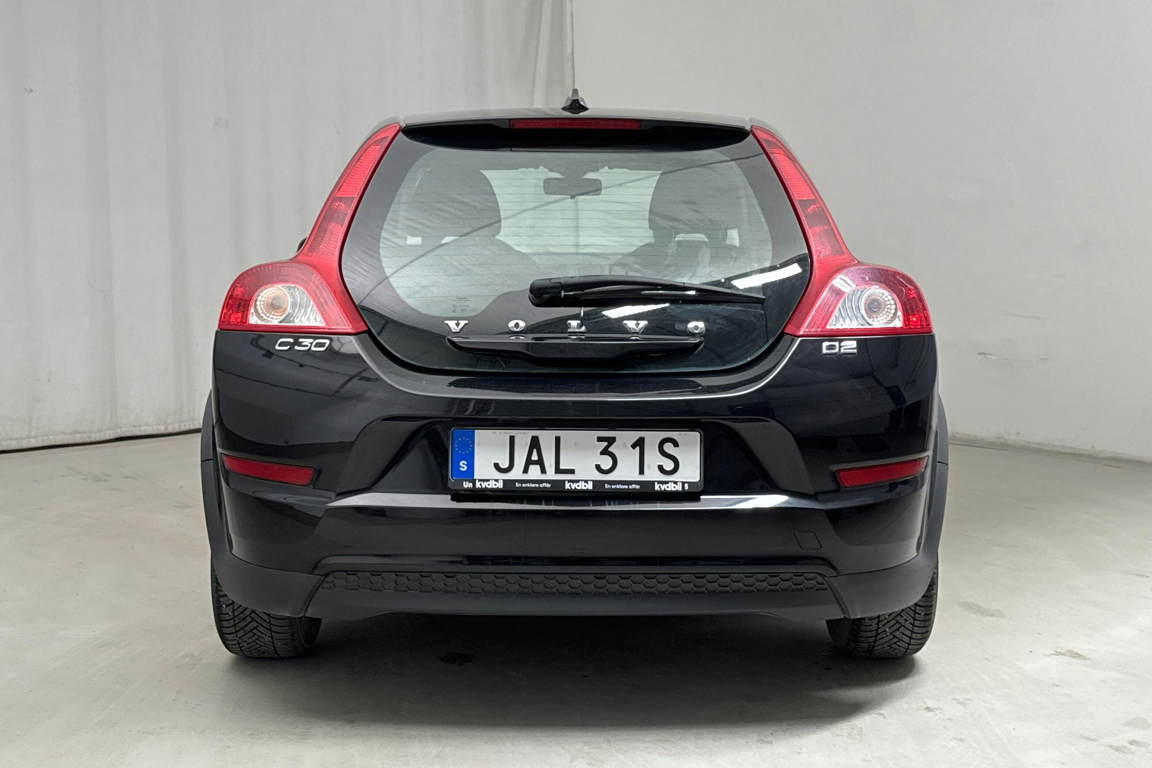 Volvo C30 D2 (115hk) - 206 180 km - Käsitsi - must - 2013