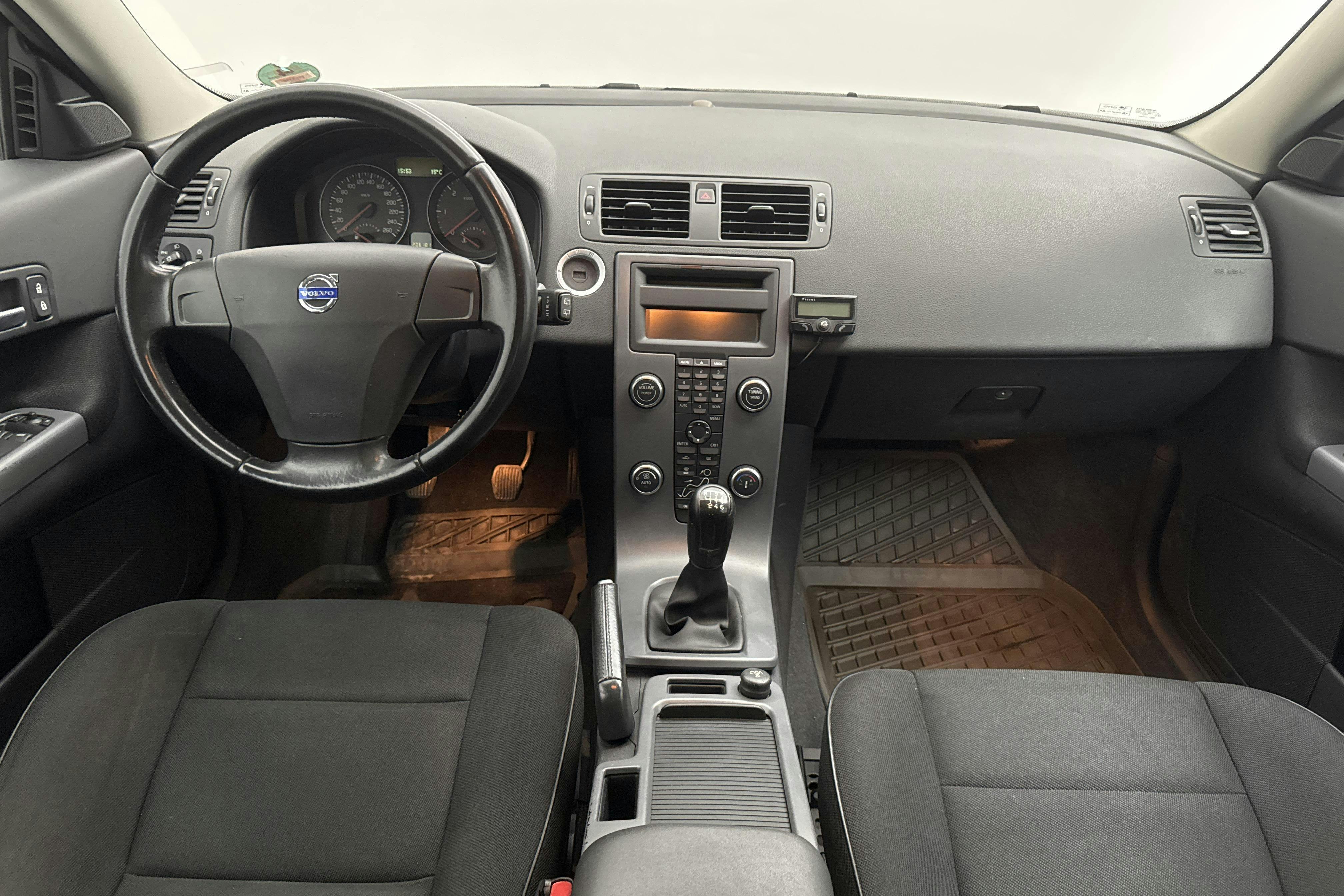 Volvo C30 D2 (115hk) - 206 180 km - Käsitsi - must - 2013