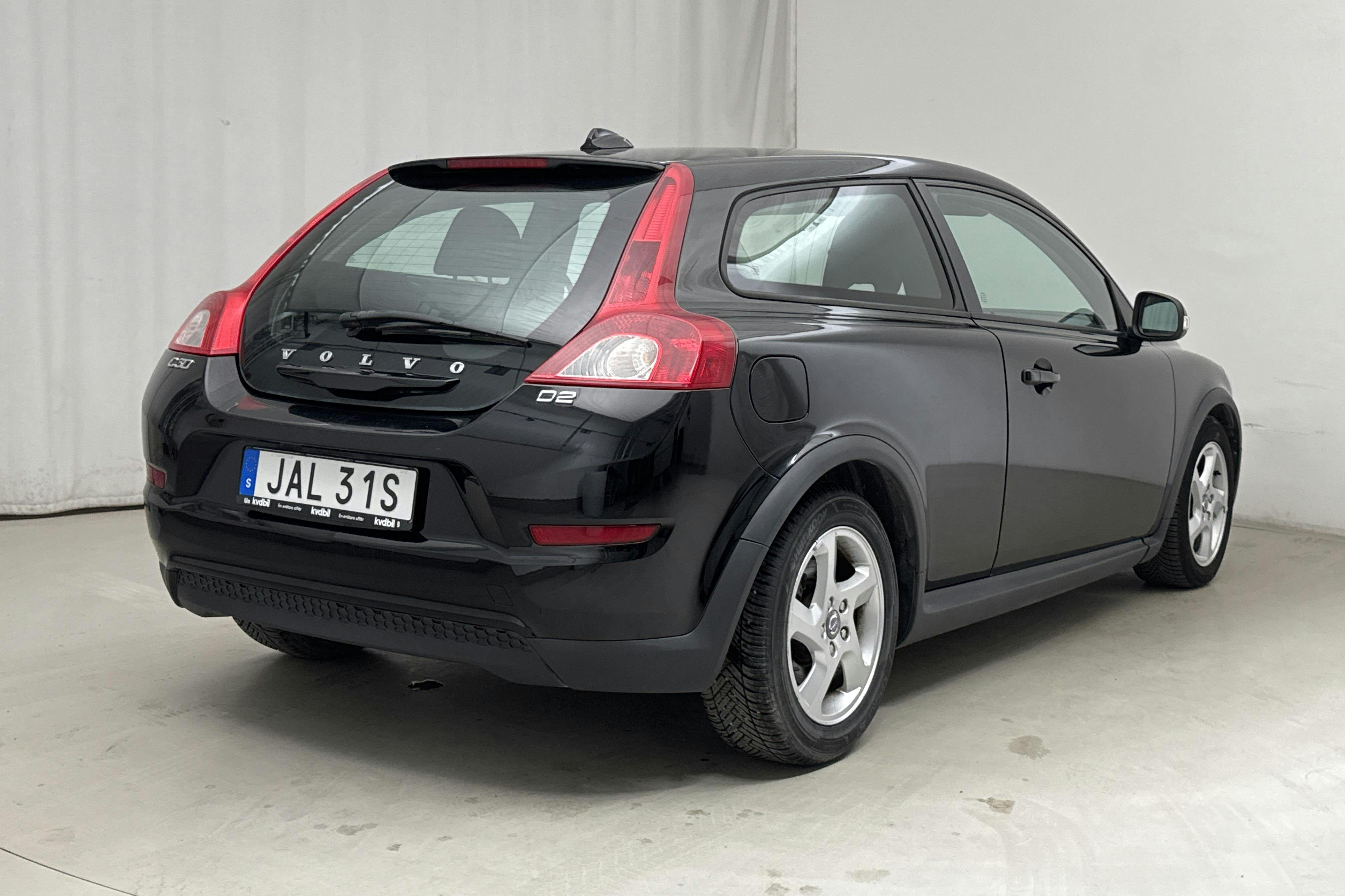 Volvo C30 D2 (115hk) - 206 180 km - Käsitsi - must - 2013