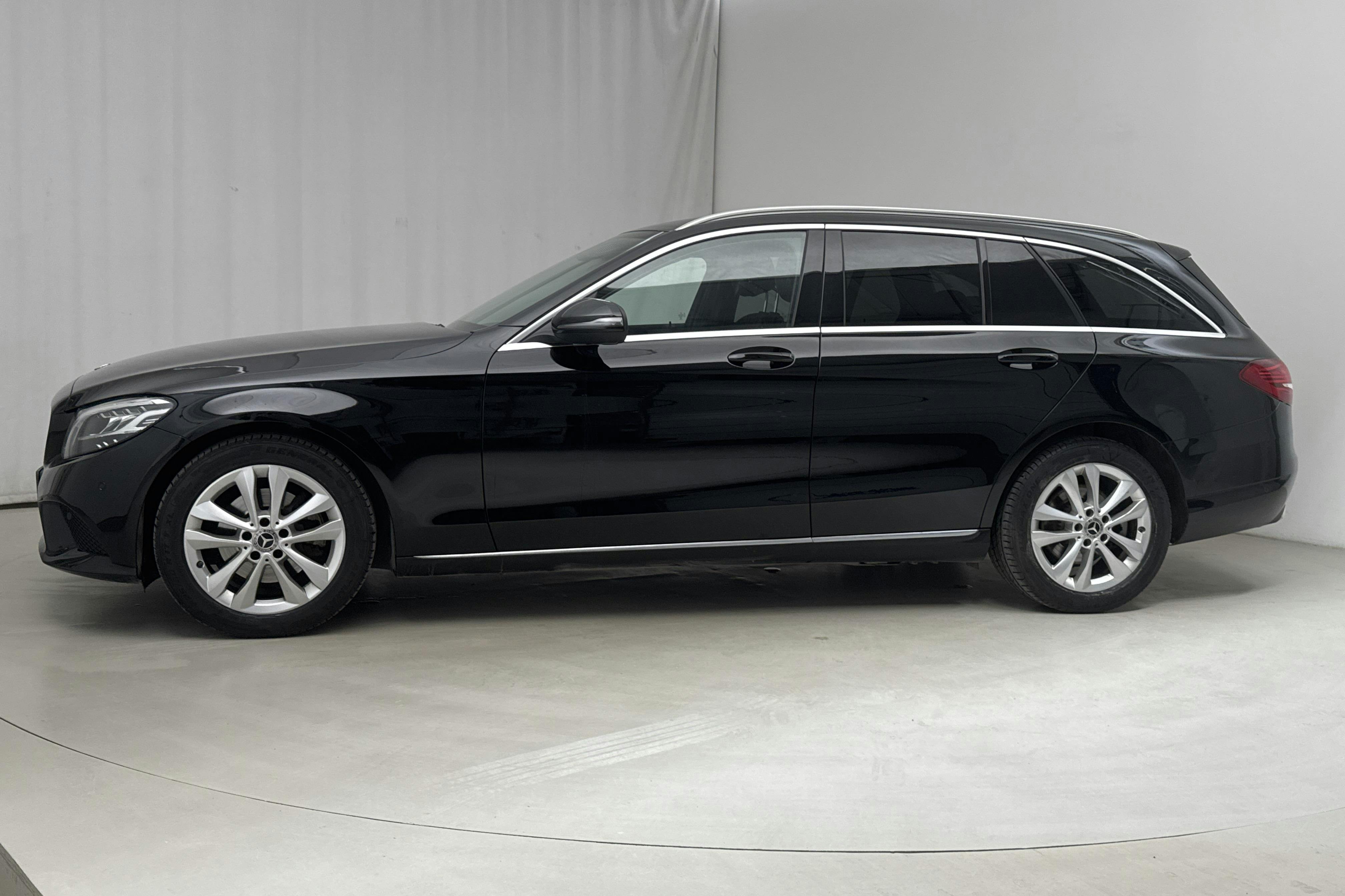 Mercedes C 200 d Kombi S205 (160hk) - 174 020 km - Automaatne - must - 2019